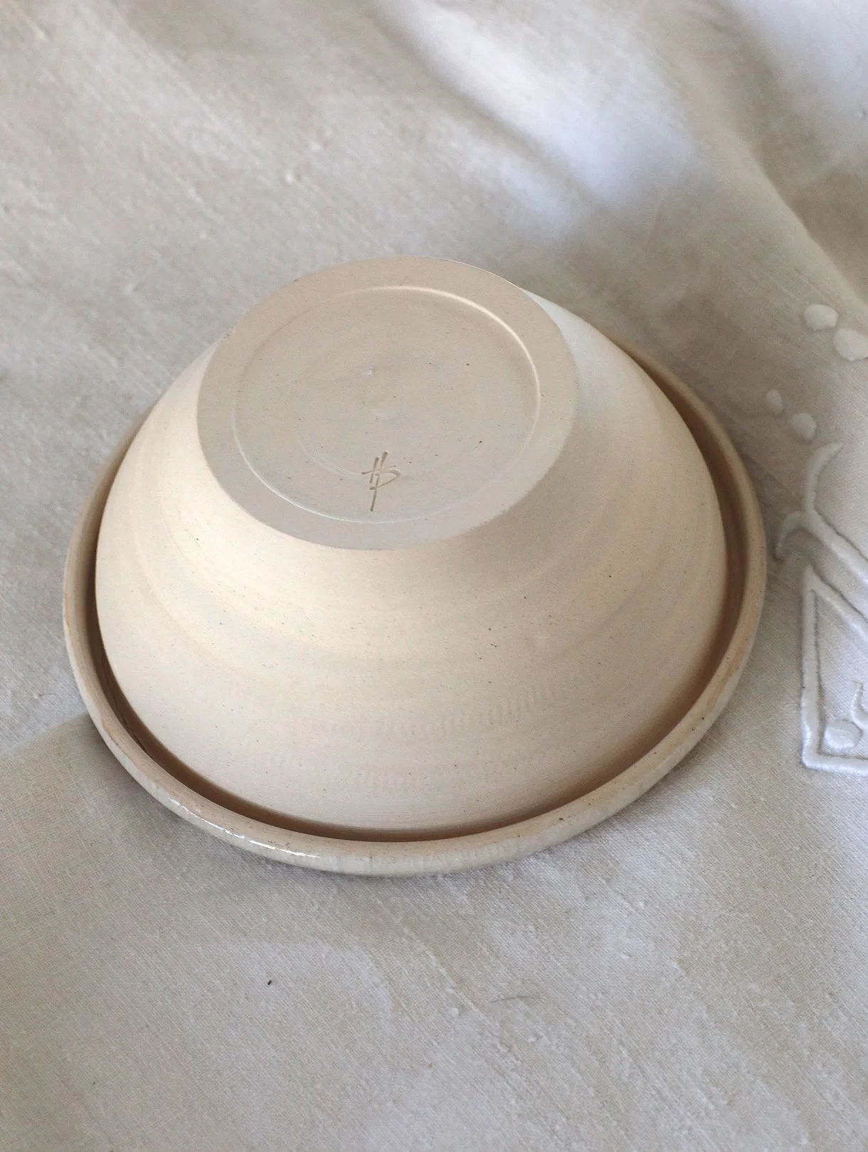 Curled Rim Bowl__0000_Layer 5.jpg
