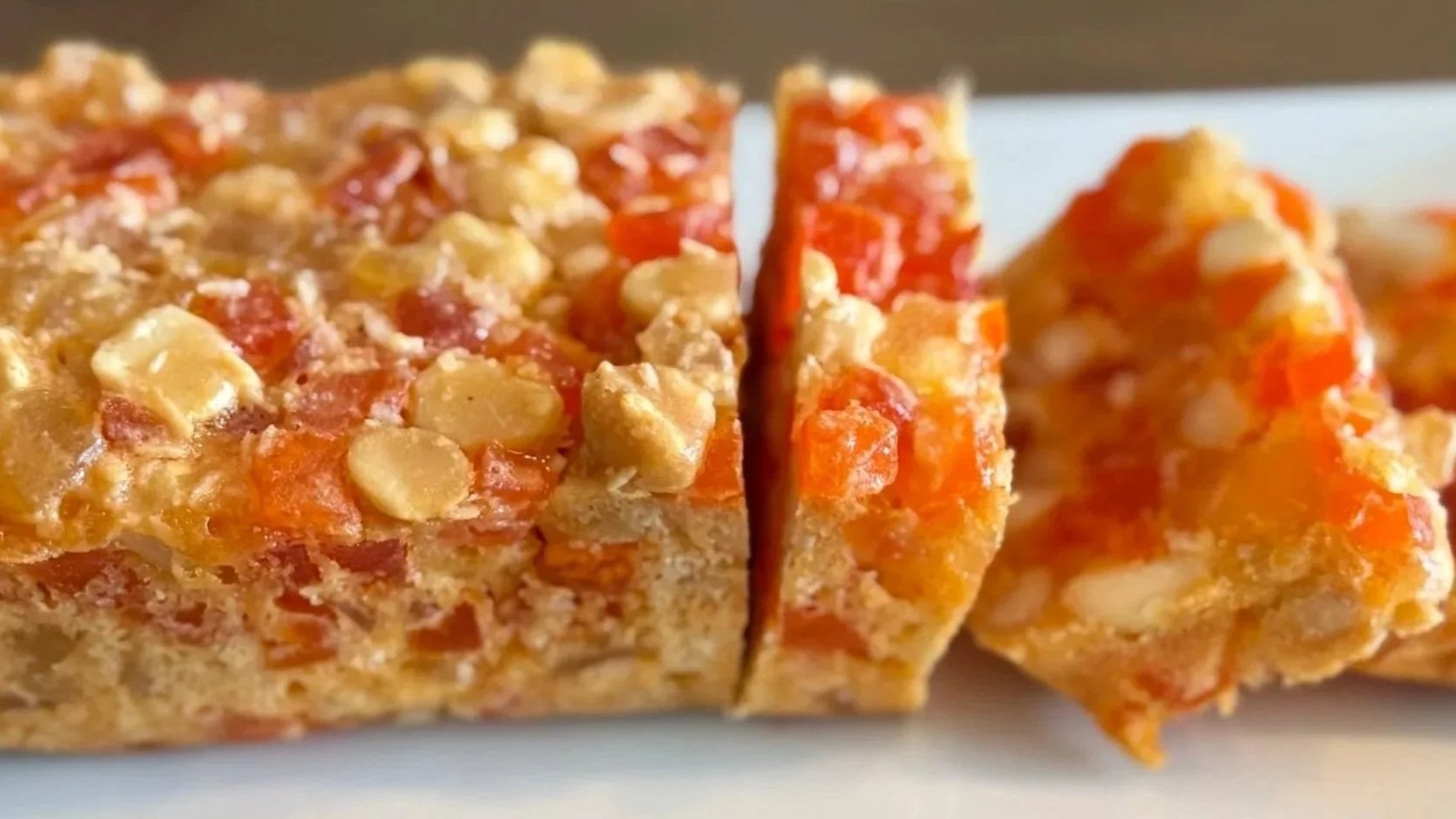Tropical Fruitcake - 2 lbs