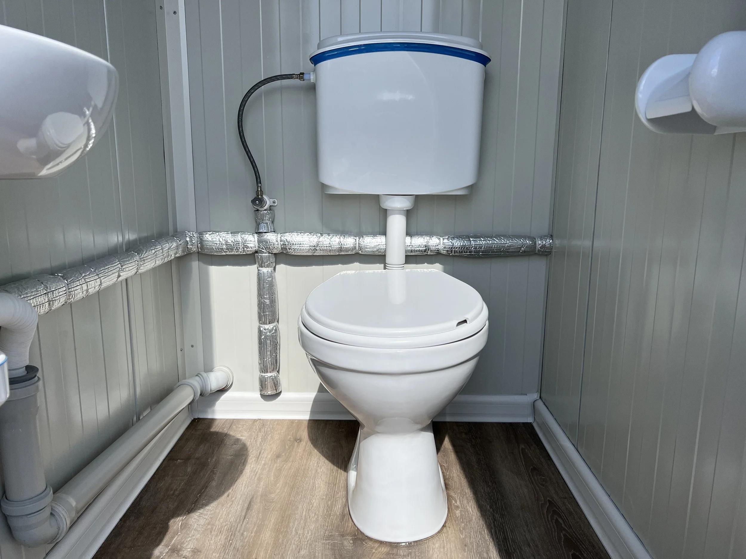 9-sanitaercontainer-wc-Bala-House-120x240. verglasst.jpg