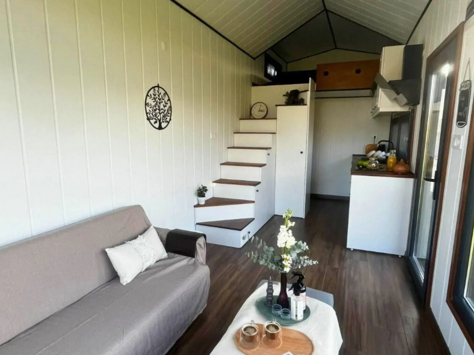 Good-Live-V2-8meter- Tiny-House-03.webp
