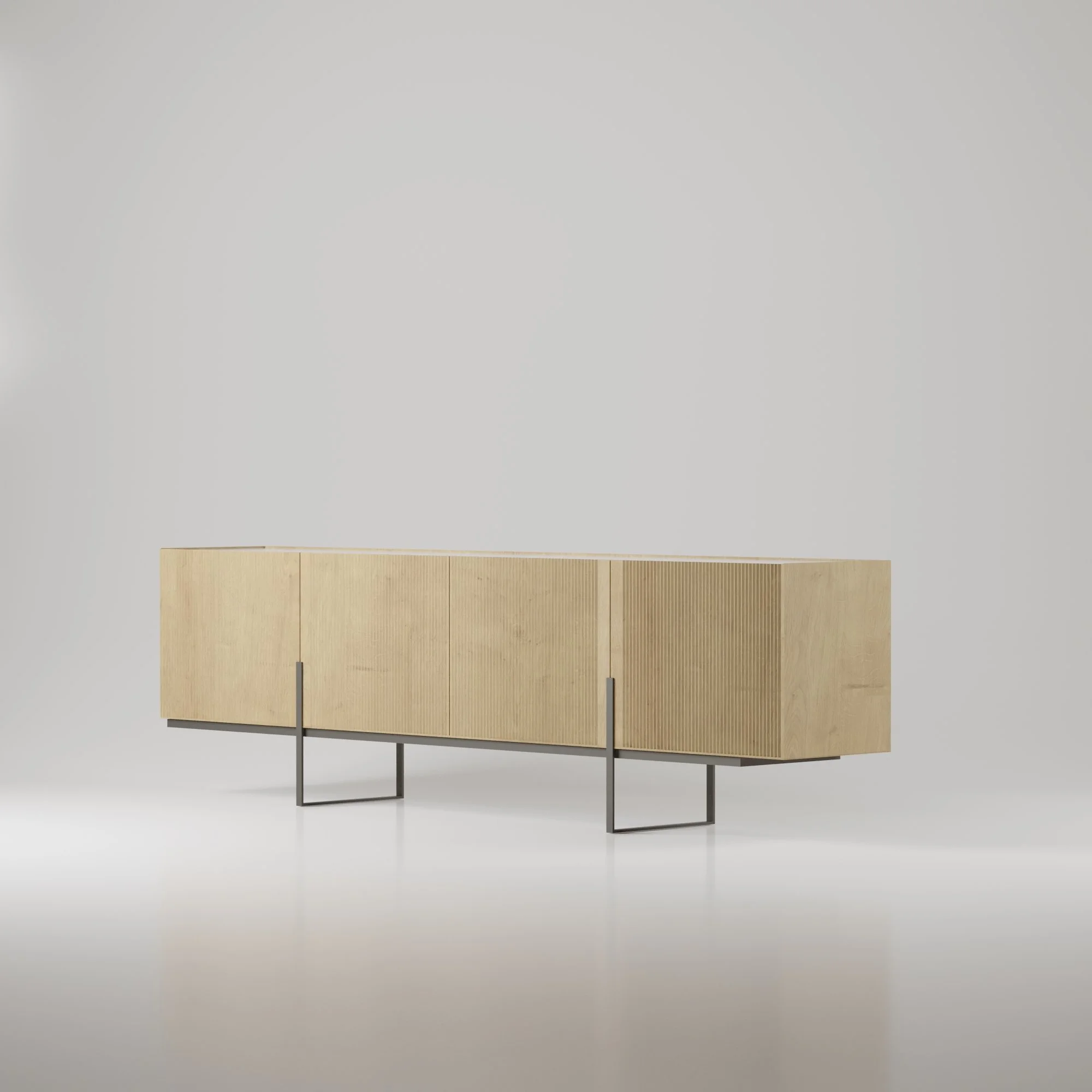 Buffet de madeira com portas lisas e estrutura metálica preta, em ambiente com paredes brancas.