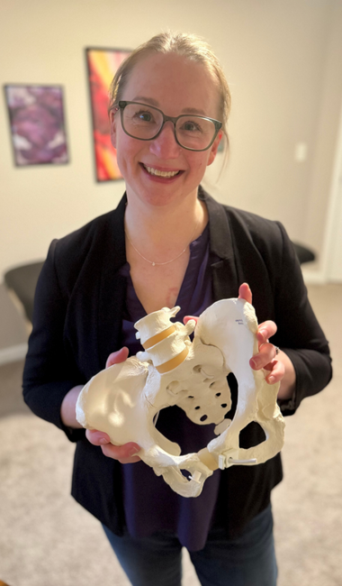 Photo of the Unbound Pelvis owner, a pelvic floor physical therapist.