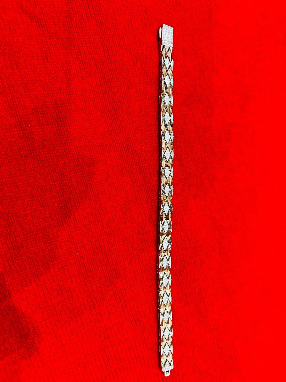 WhatsApp Image 2025-12-15 at 11.36.22 (13).jpeg