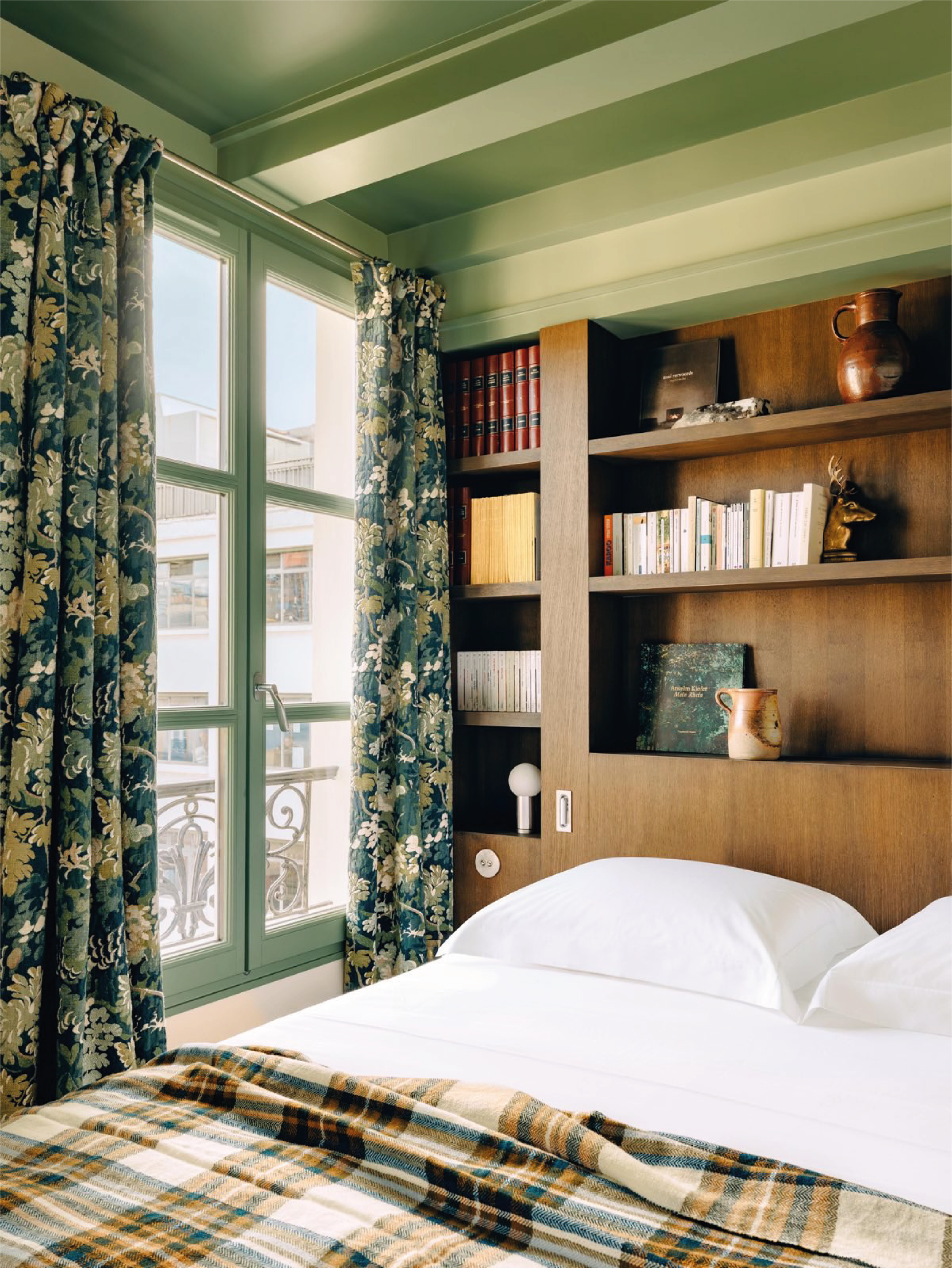 14 Temple — studio 75 Confidential, Le Marais, Paris
