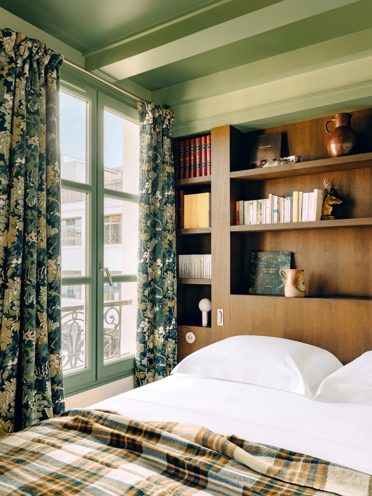 14 Temple — studio 75 Confidential, Le Marais, Paris