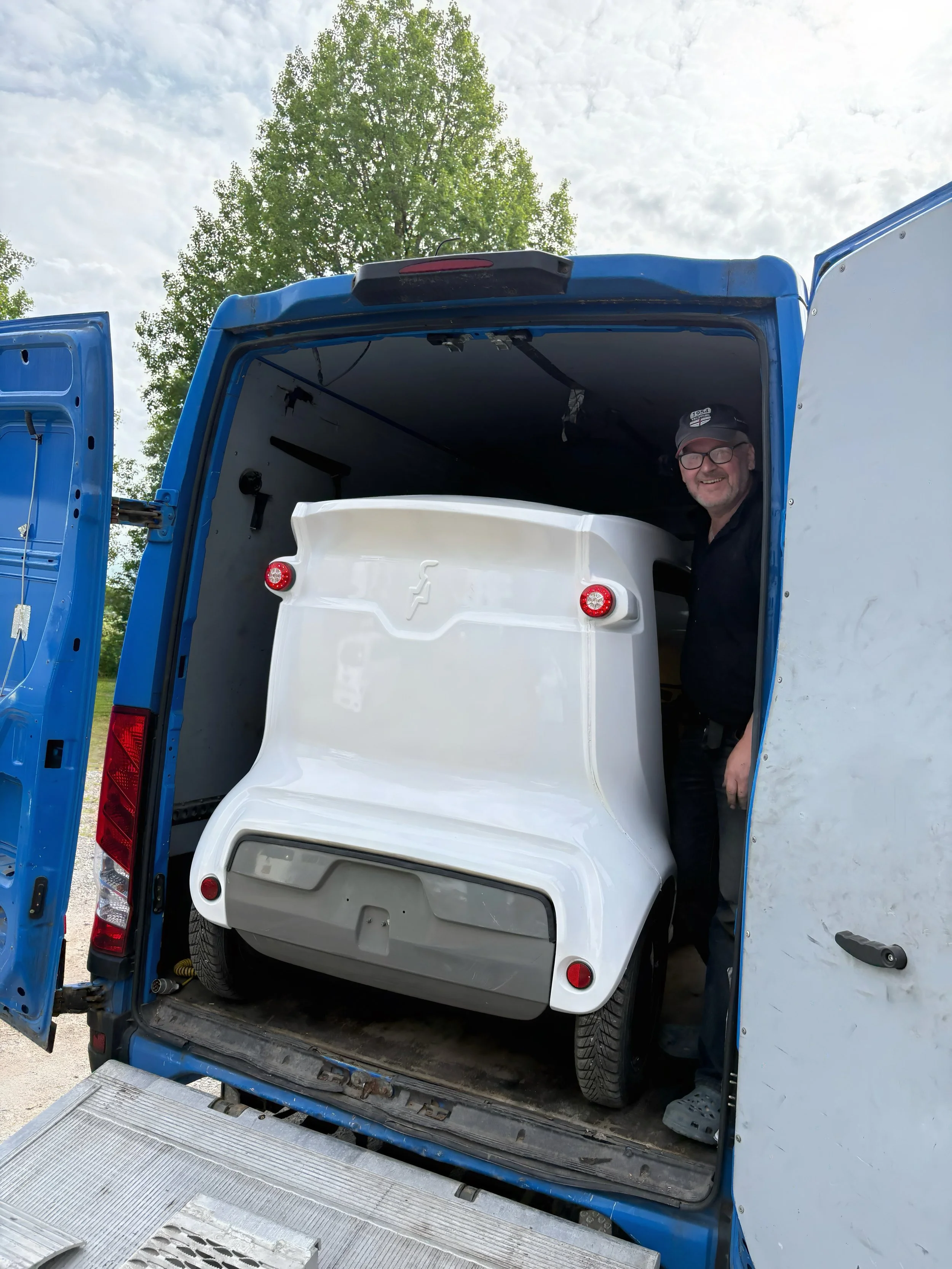 Anders with a Zbee in the transport vehicle