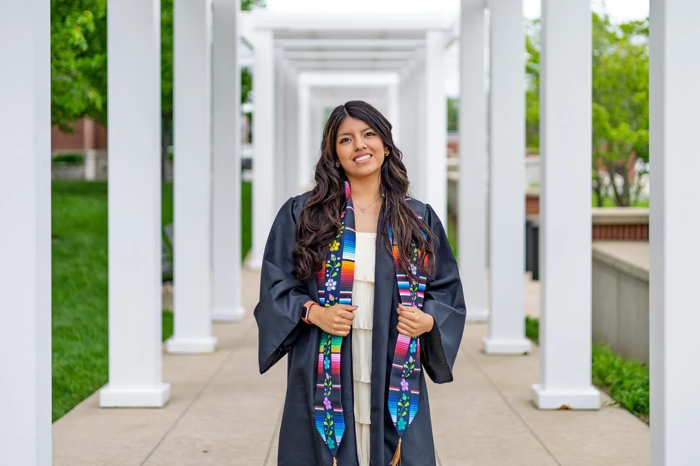 Mitzi, your joy, strength, and heritage radiate through every shot. Congratulations on this incredible milestone&mdash;your future is just getting started! 
.
#SeniorPortraits #ClassOf2025 #GraduationPhotos #LatinaGrad #CapeGirardeauPhotographer #Tum