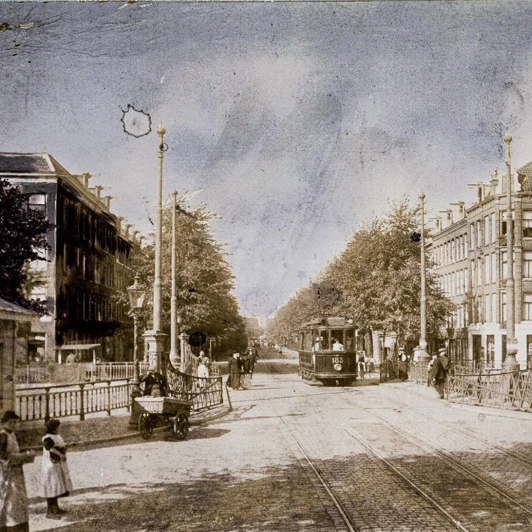 c. 1905 &amp; Now: we start this day with a post of the Pesthuysbrug (bridge 181) at Jacob van Lennepkade, connecting Eerste Constantijn Huygensstraat to Bilderdijkstraat. The photo was taken next to the current hotel at Eerste Constantijn Huygensstr