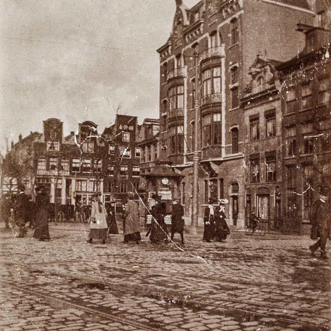 1930 &amp; Now: in this post you see Leidseplein and the entrance to Korte Leidsedwarsstraat in the back of the photo. The two taller buildings in the photo were in use as a police station for several years. #thenandnowamsterdam