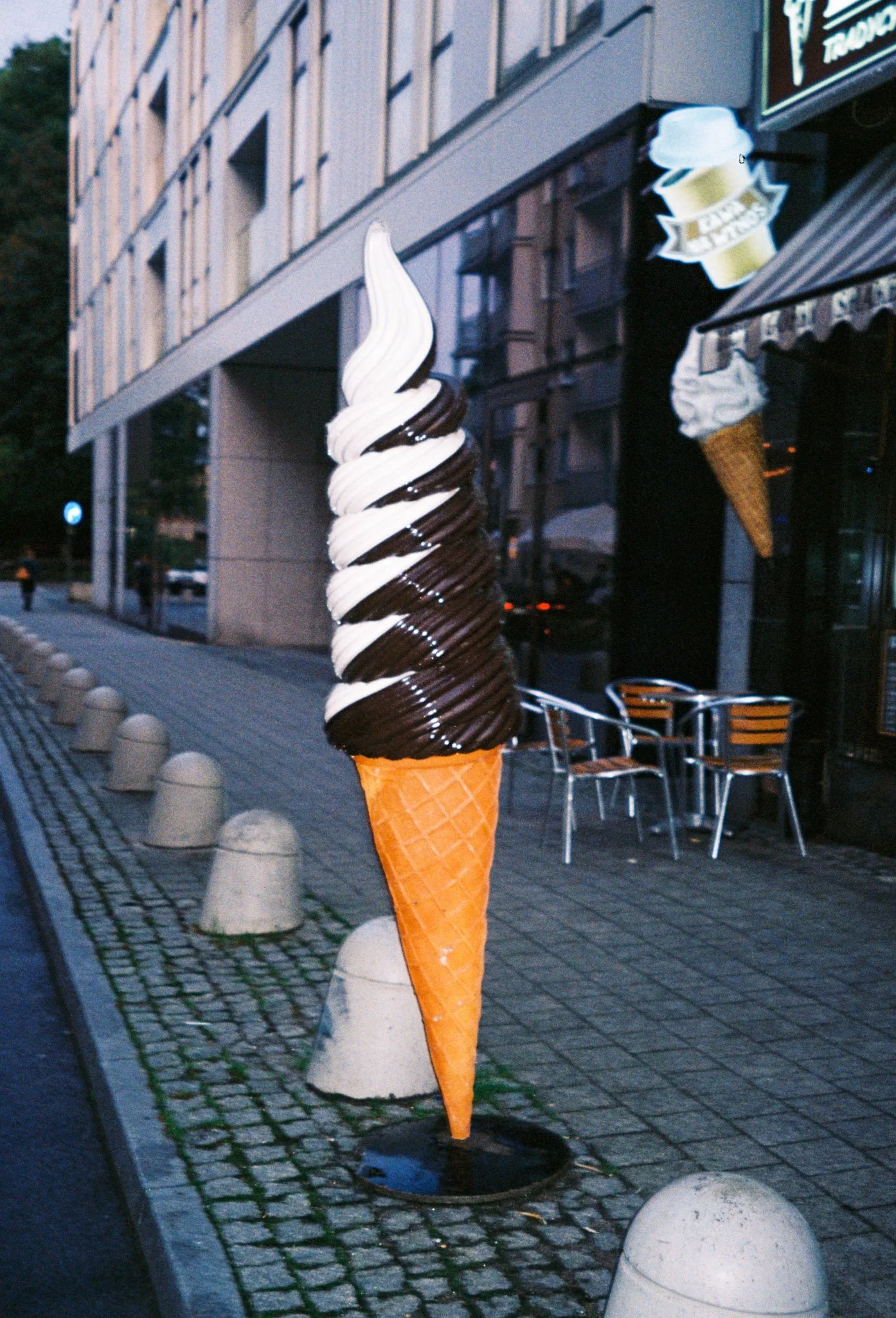 R1-09995-0021 copy.jpg