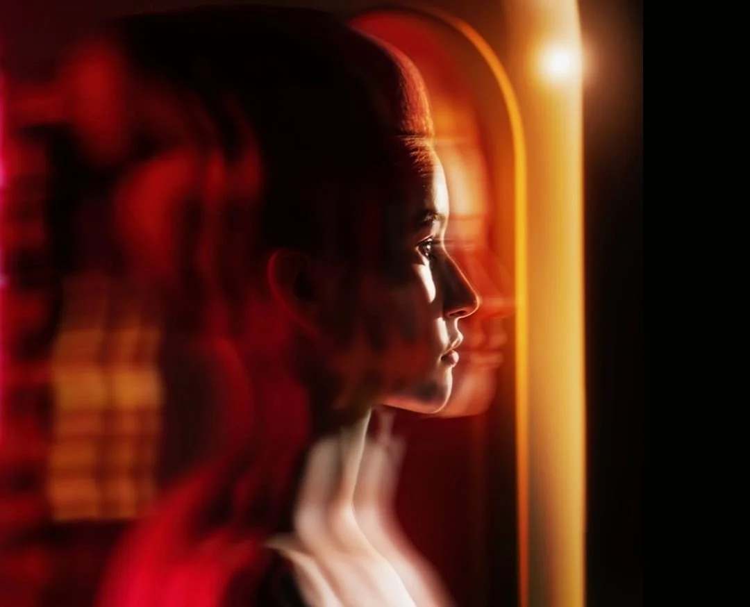 Lyra Dakre insode the golden chamber.jpg