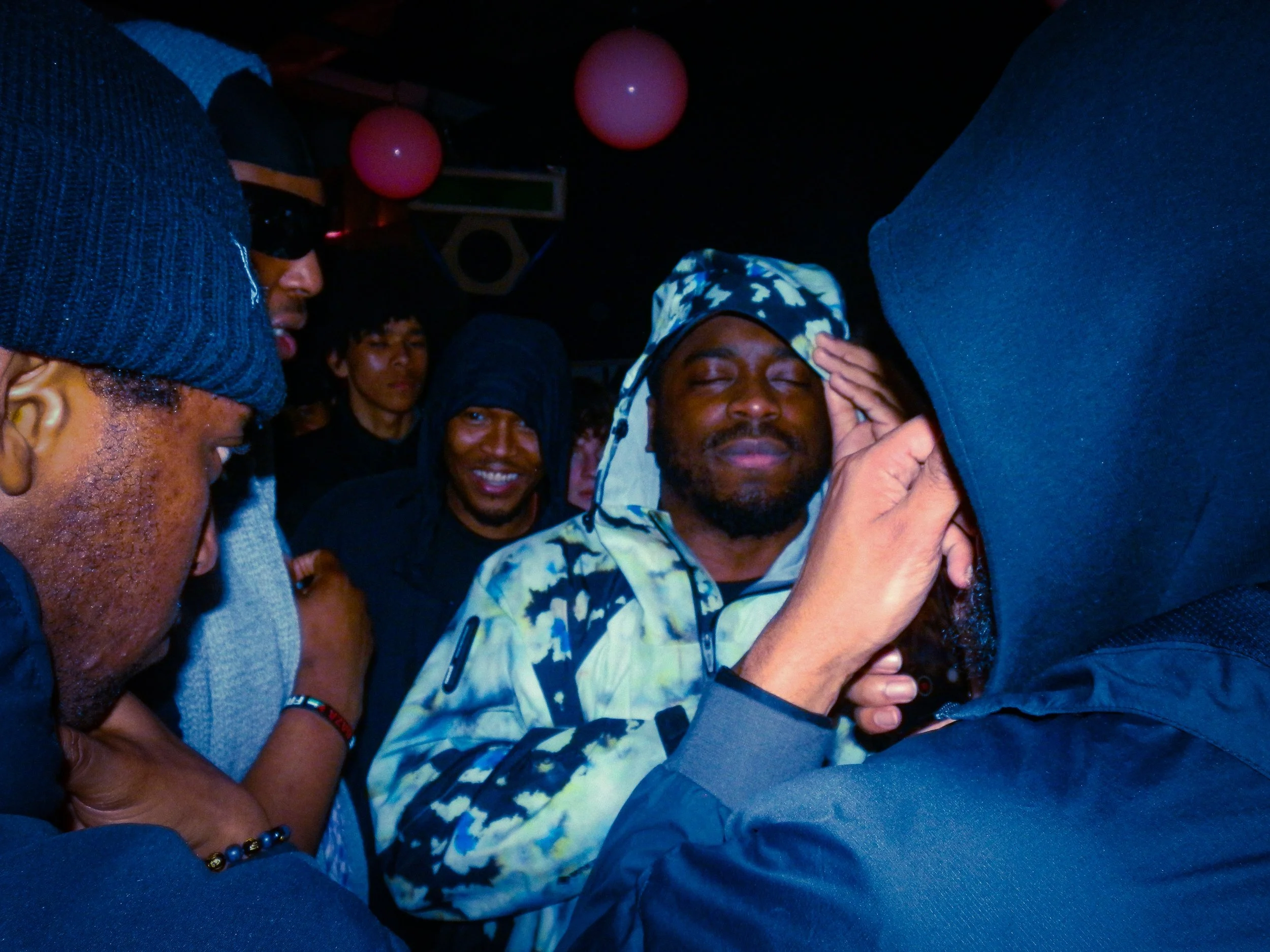 mc renz in the middle of travspresents crowd 