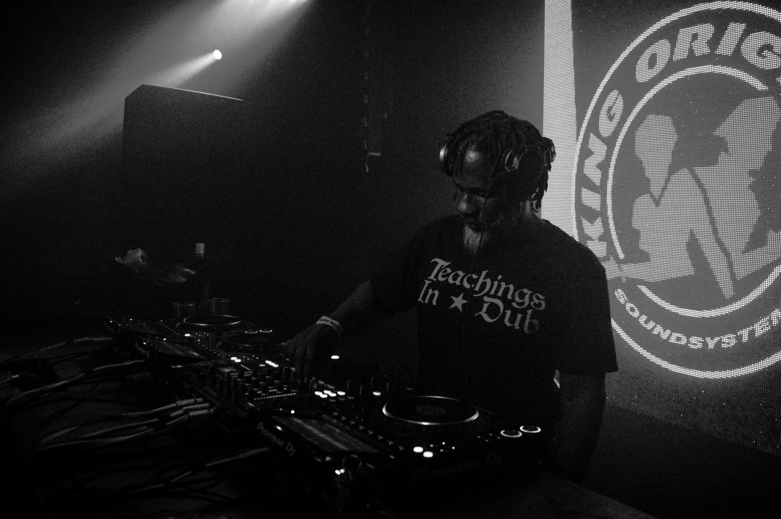 musician footsie djing