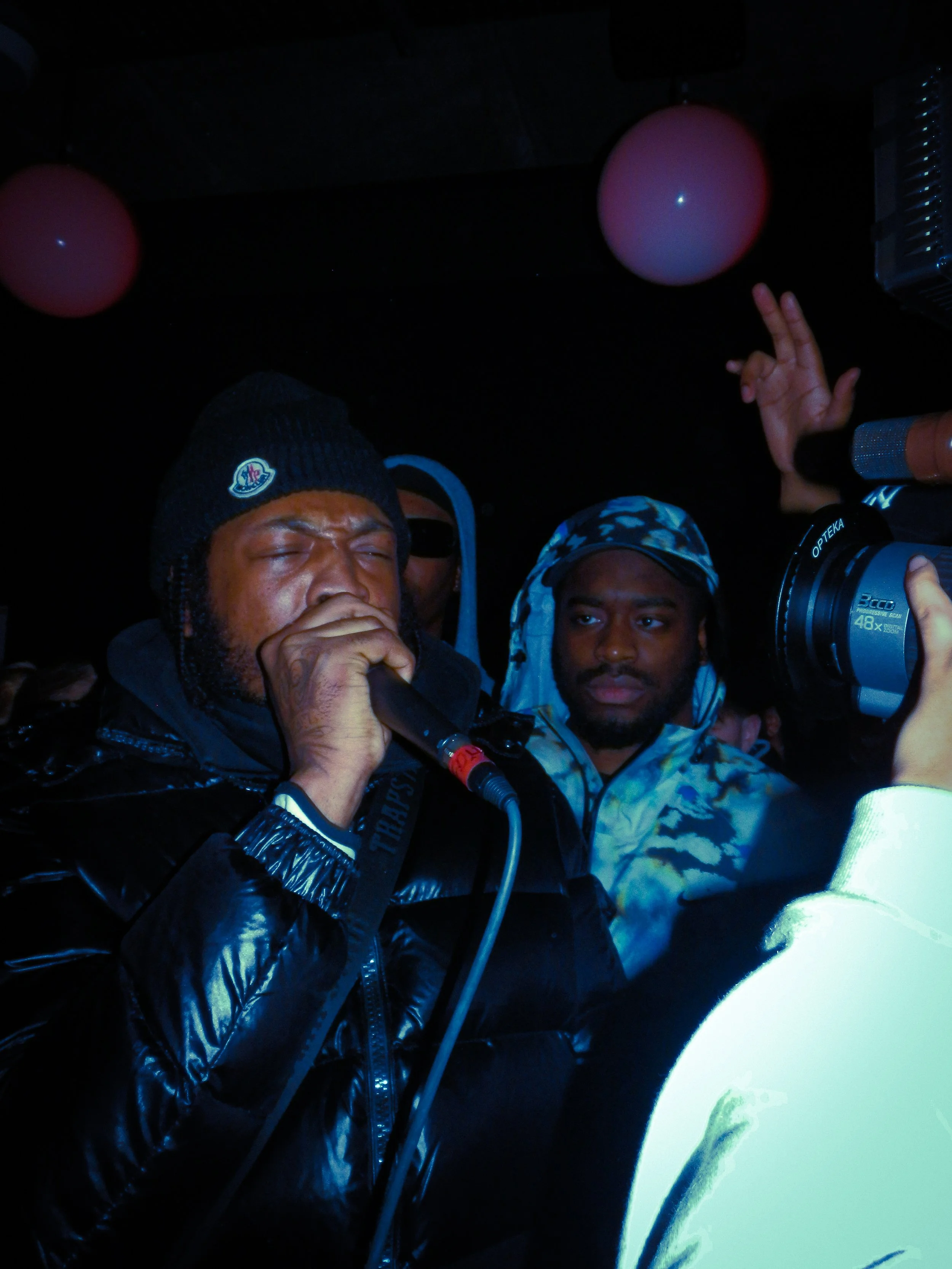 mc faultzy performing at travspresents grime rave