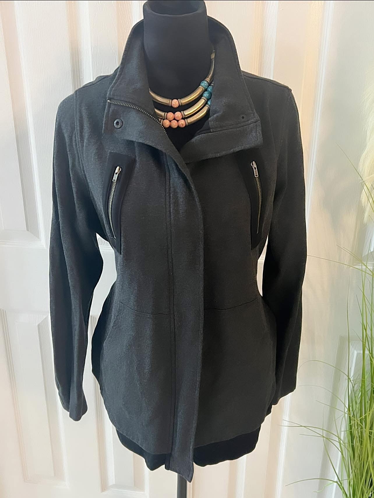 Cabi Modern Mesh Back Jacket in Heather Gray