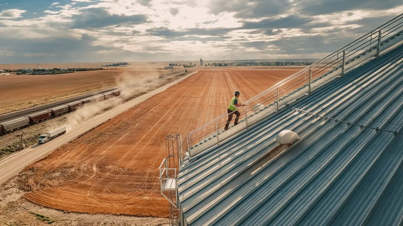 Who will I see this week at @commclassic ?? Looking forward to seeing what&rsquo;s new in the industry, catching up with old friends, making new ones, and getting my fill of Mexican food:) Let&rsquo;s connect up if you&rsquo;re there!  #farming #agri