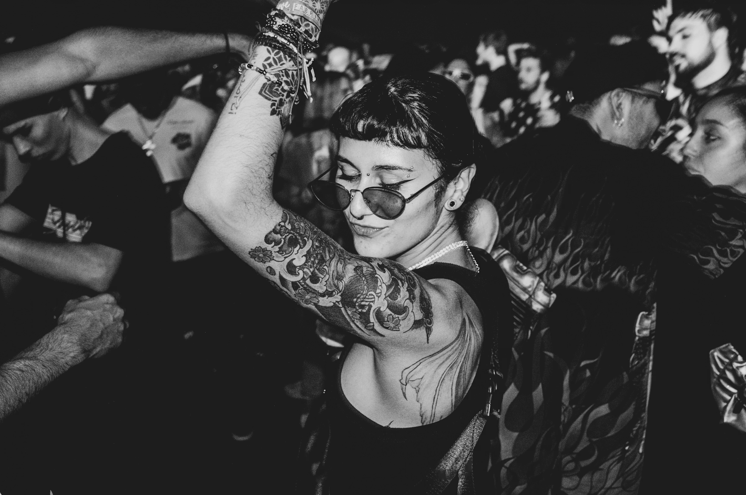 fiesta música electrónica granada