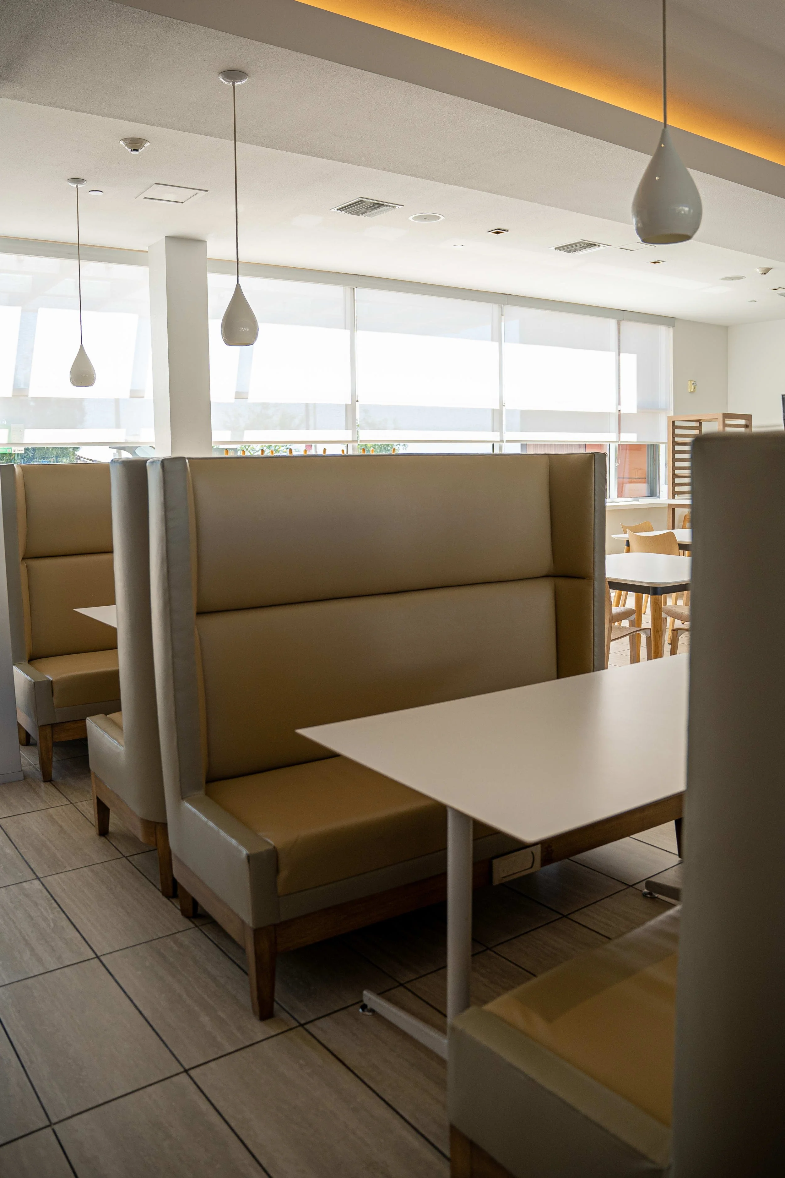 Dining2