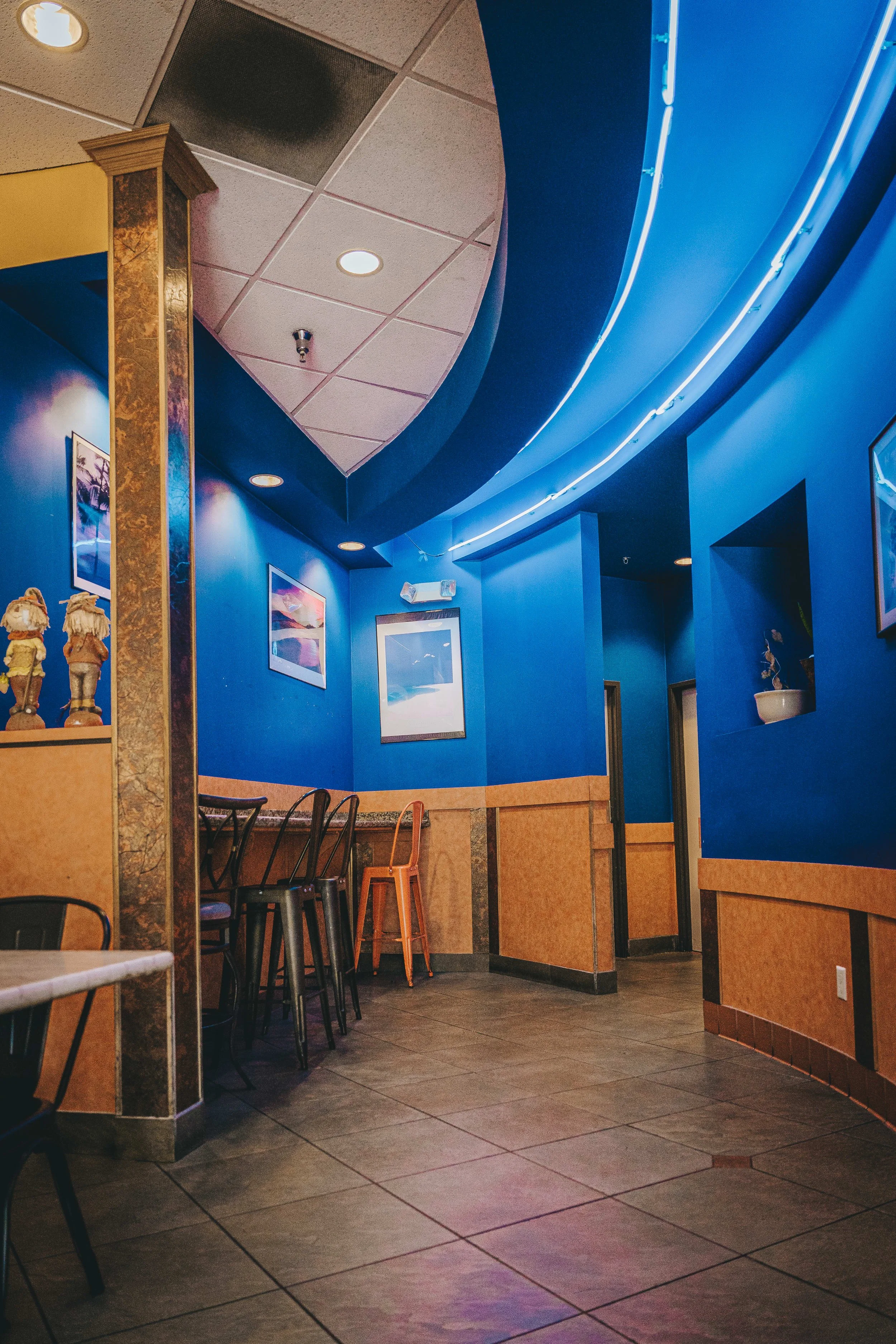Dining2