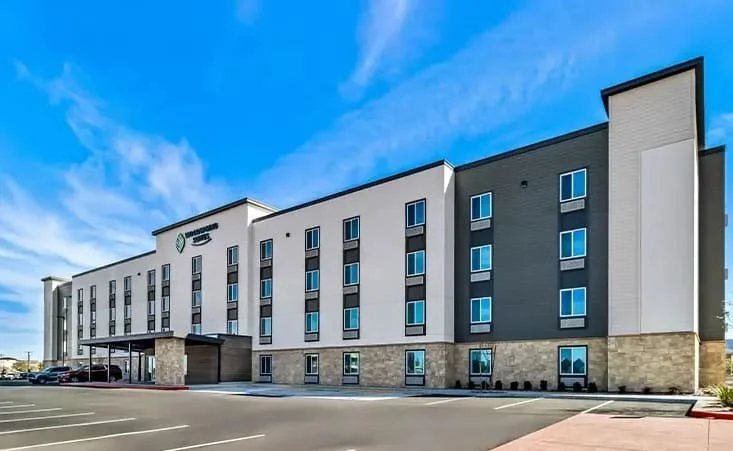 WoodSpring Suites Exterior
