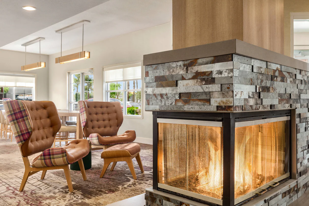 Pet-Friendly Hotels in Palmdale, CA