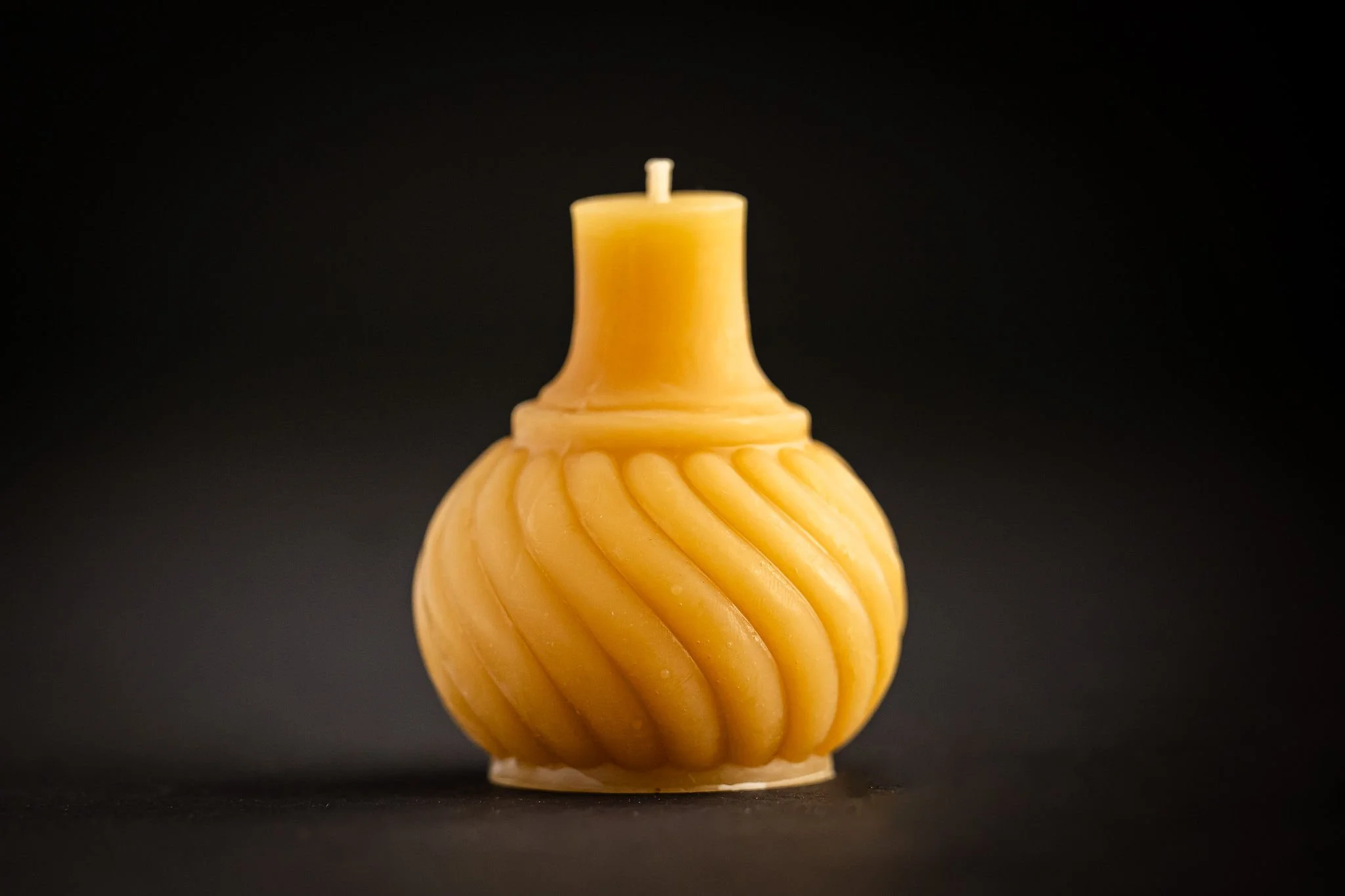 Swirl Inkwell Beeswax Candle - Small