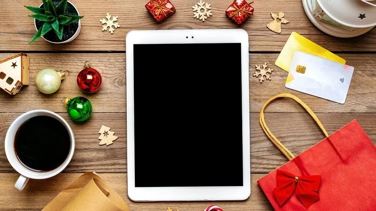 How to Stay Cybersafe During the Holidays