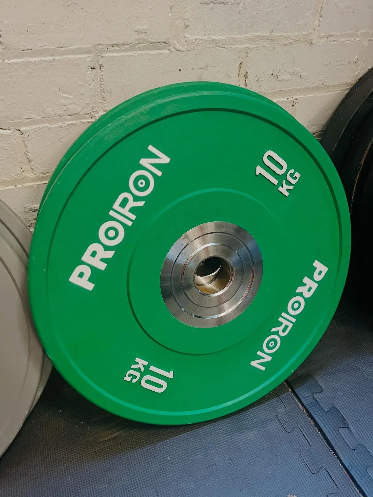 6 months ago I literally couldn&rsquo;t walk, having had my knee done and today I achieved a new squat 🏋️&zwj;♂️ lifetime personal best. 

Shout out to @jon.maggs for his help and support. 🙏

Ask for help, lock in &hellip; let&rsquo;s go! 🔐🎯