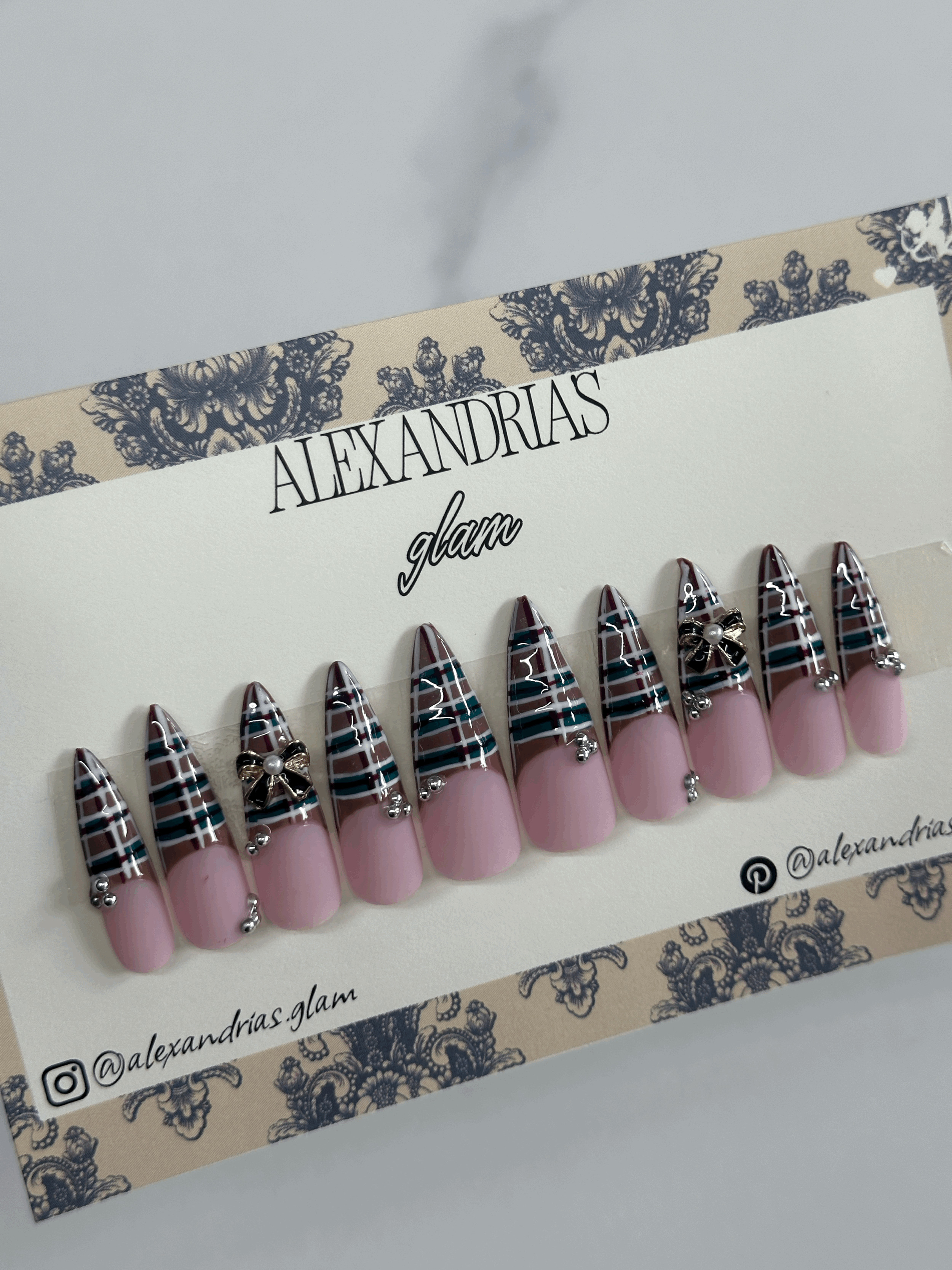 HALLE