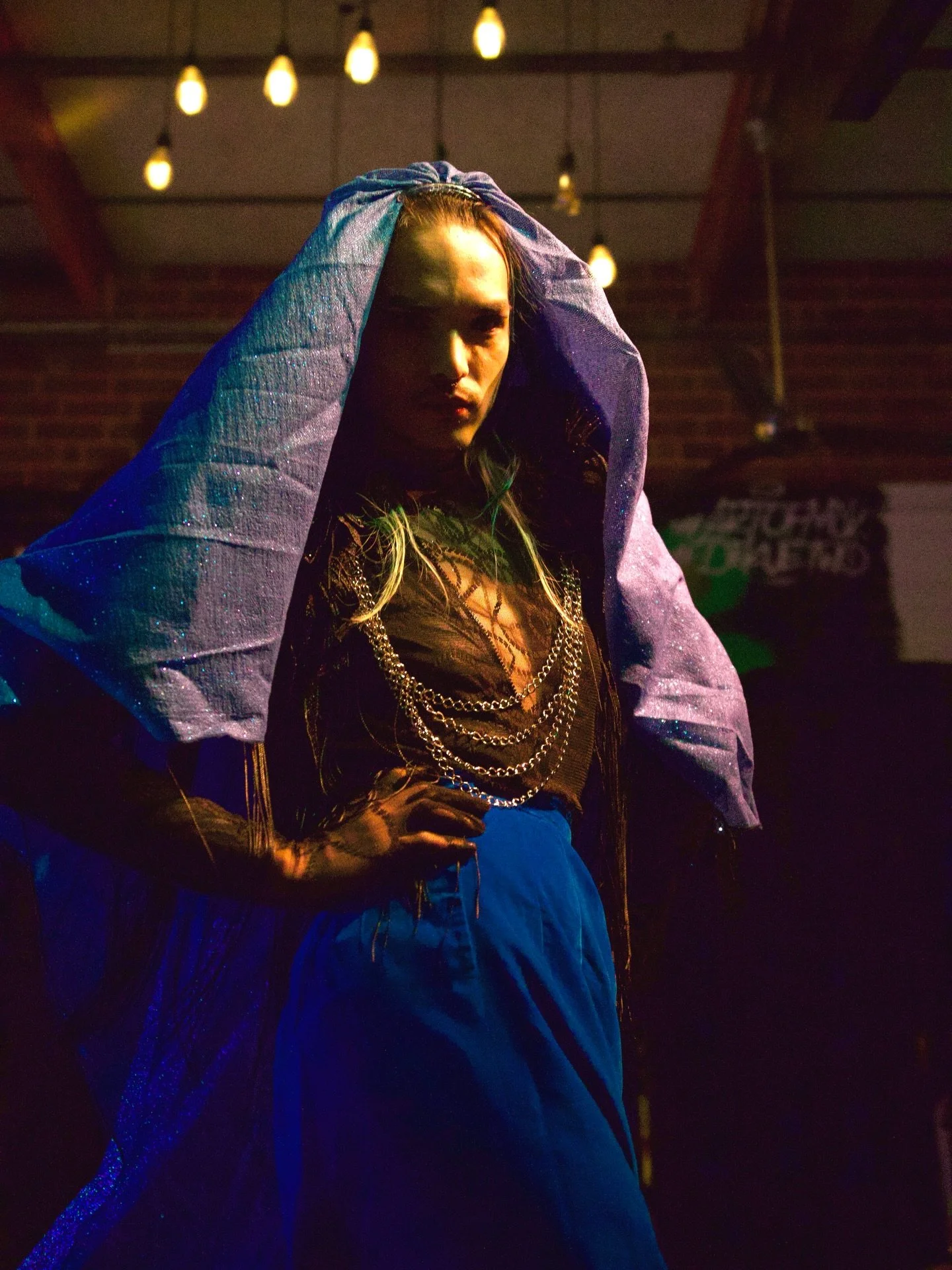 ohhhhh @flynnvfphoto absolutely fucking killed it with these shots ⚡️⚡️⚡️ cvnty is the bride in blue 💙