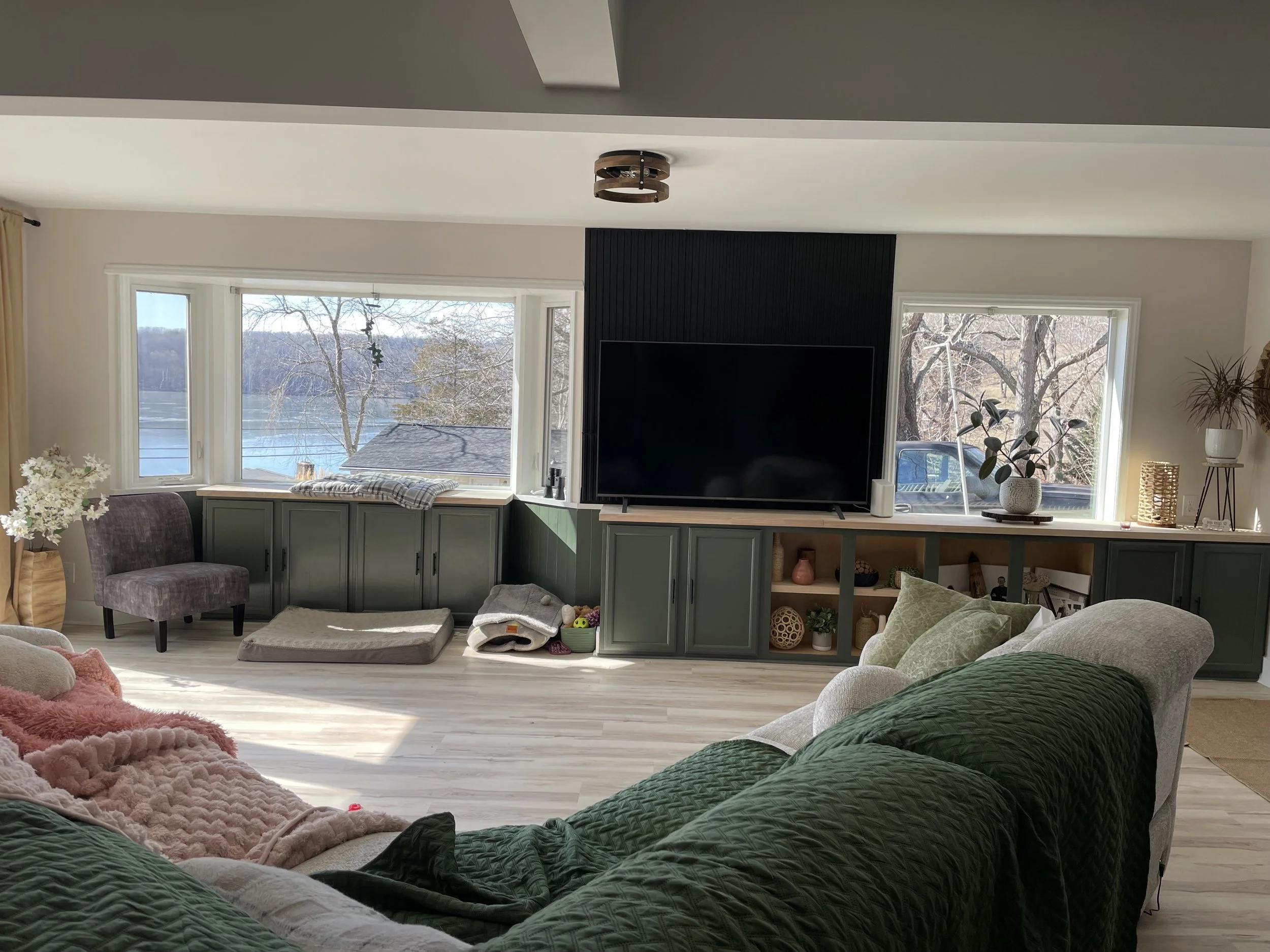 Ogle - Great Room.jpg
