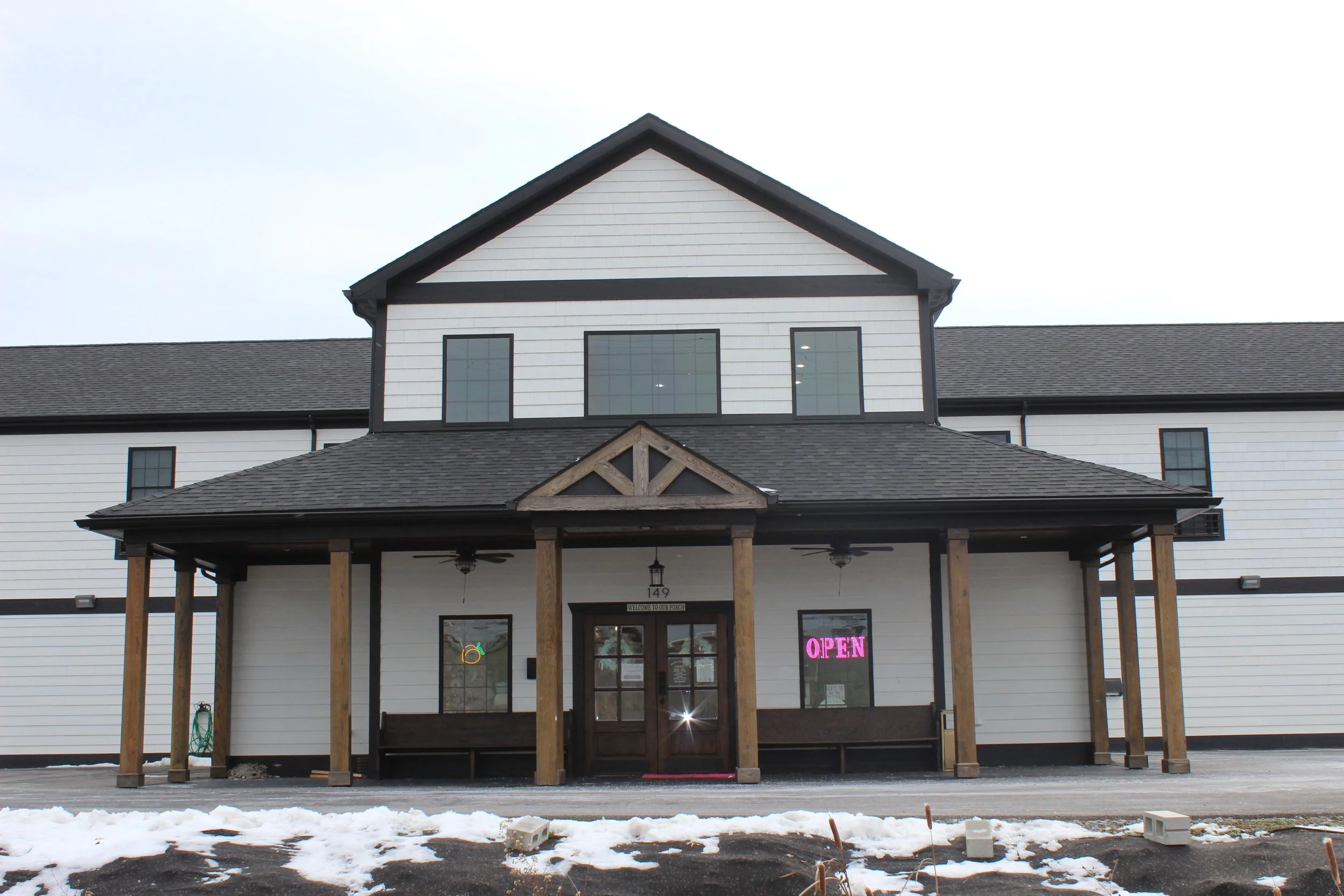The Tanning Salon & Apartments Project