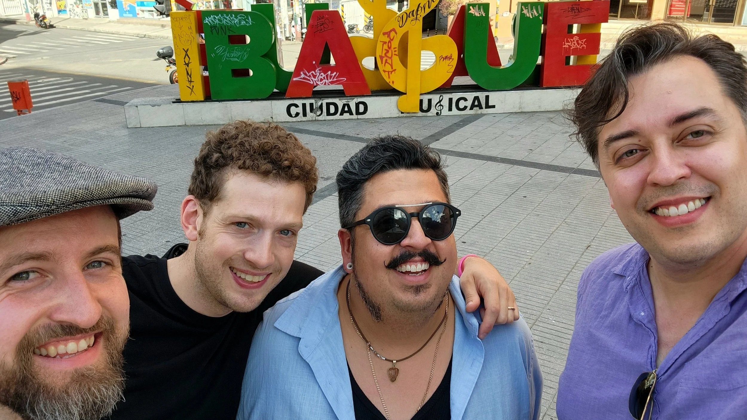 Candid Beo in Ibague, Columbia