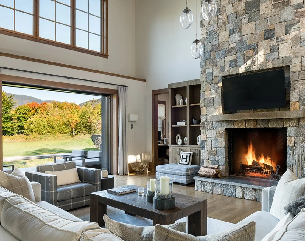 An image of Mountain Living.