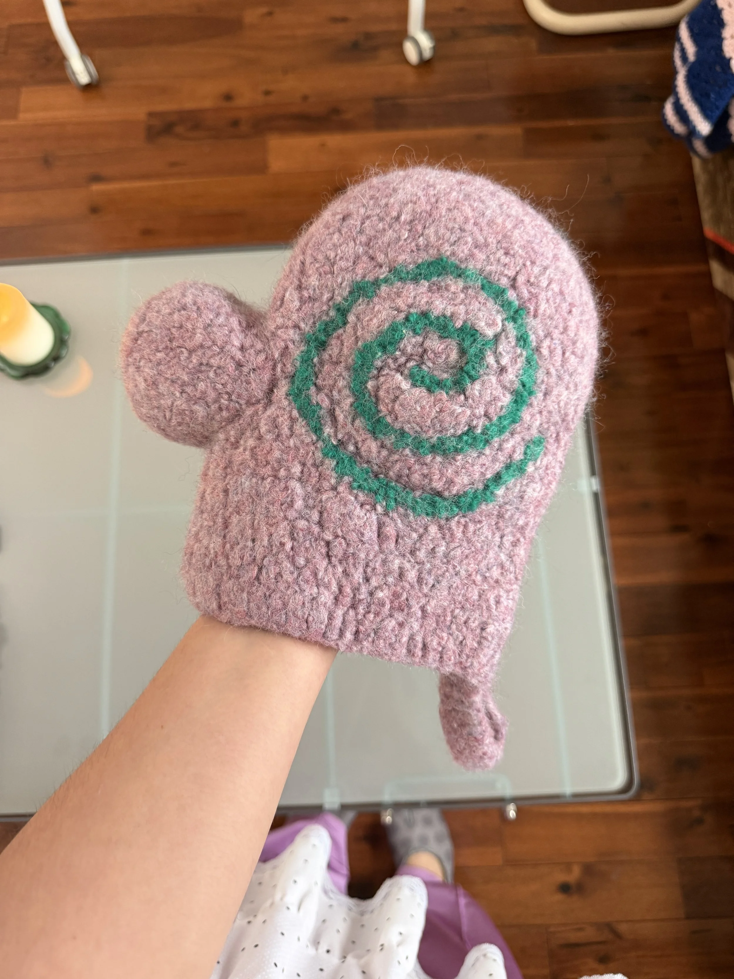Free Pattern: Oven Mitt