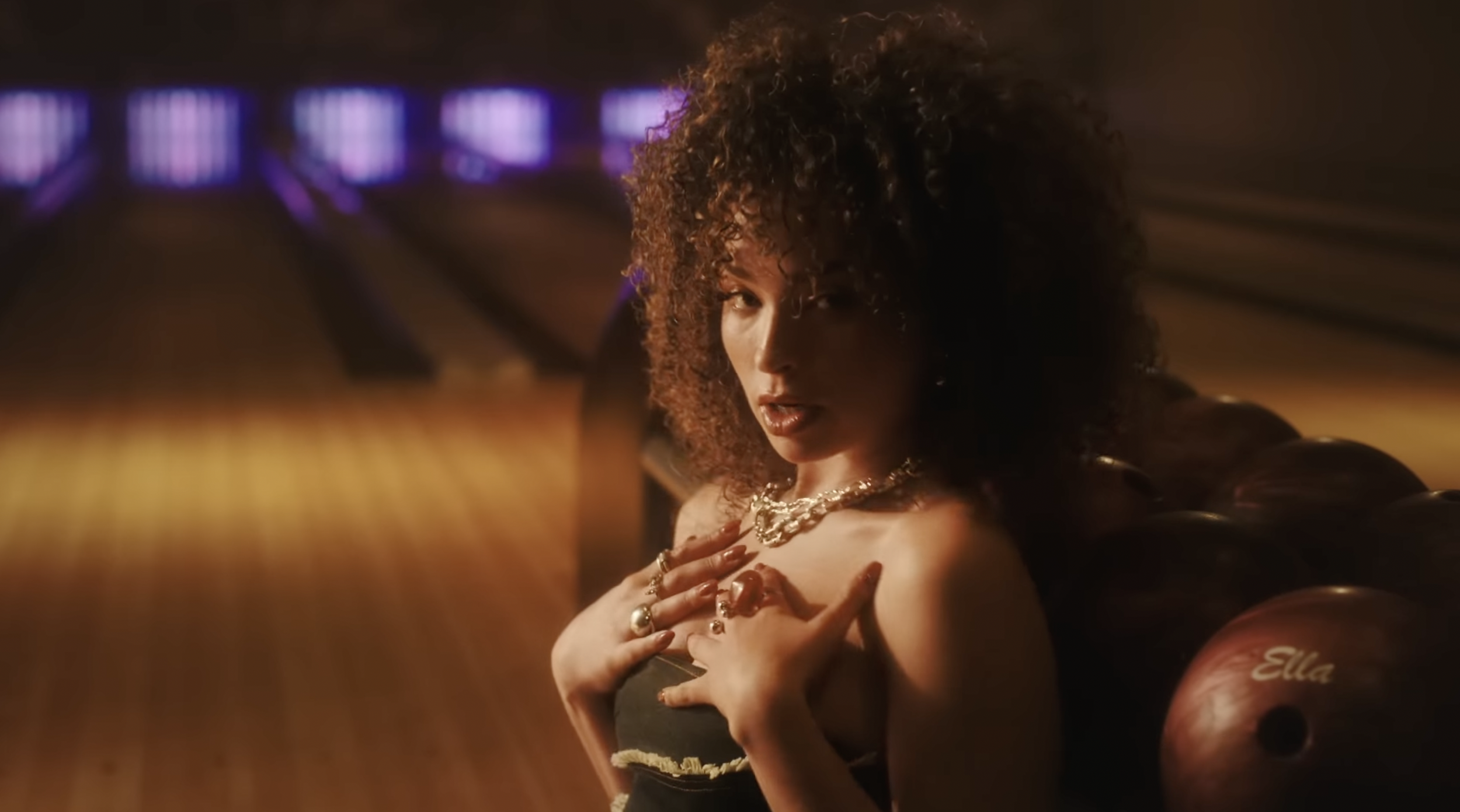 Ella Eyre | Hell Yeah