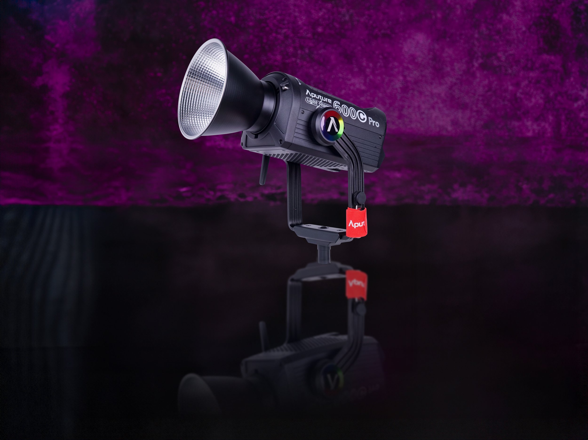Aputure600c.jpg