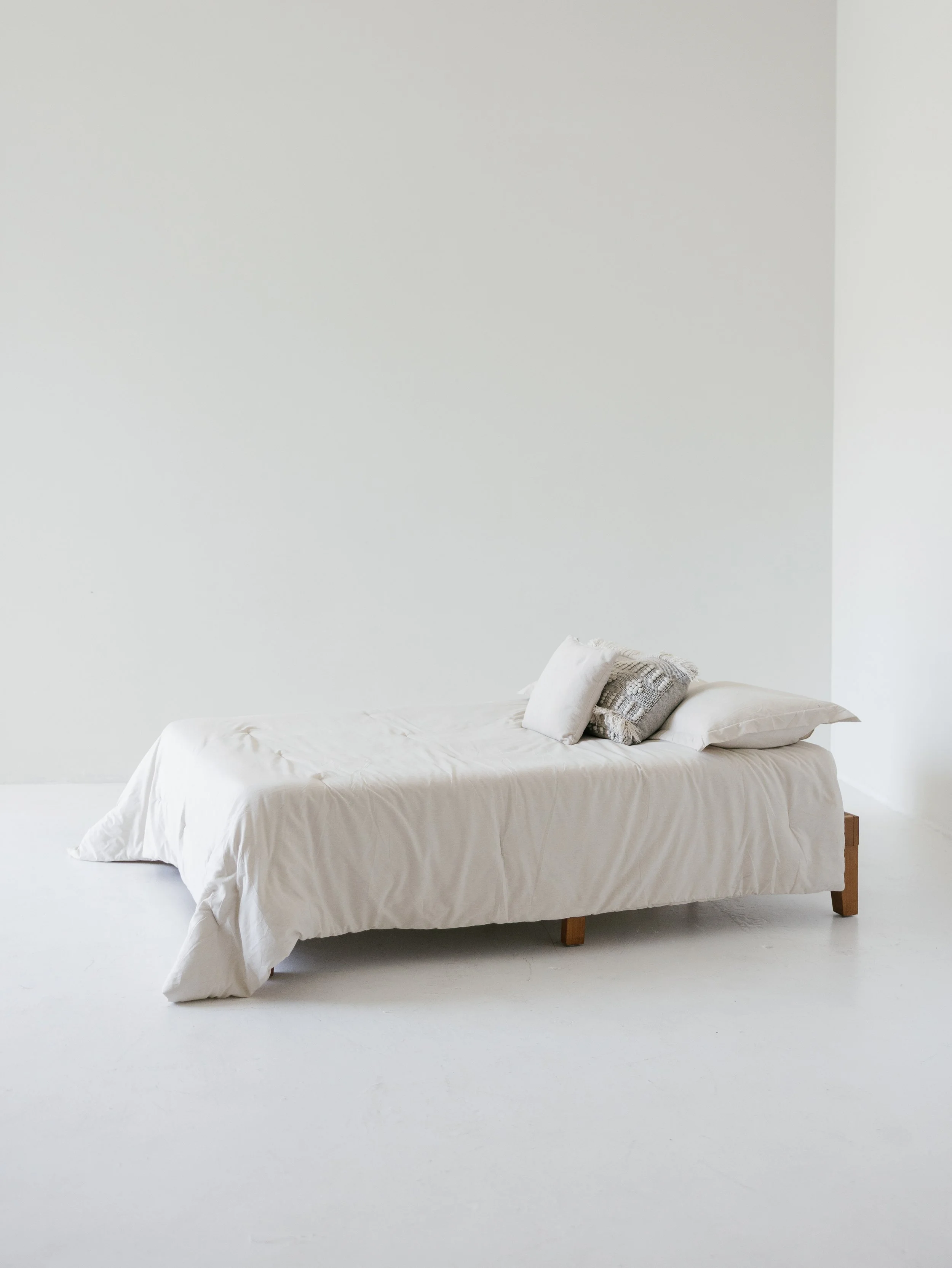 Bed- Full size