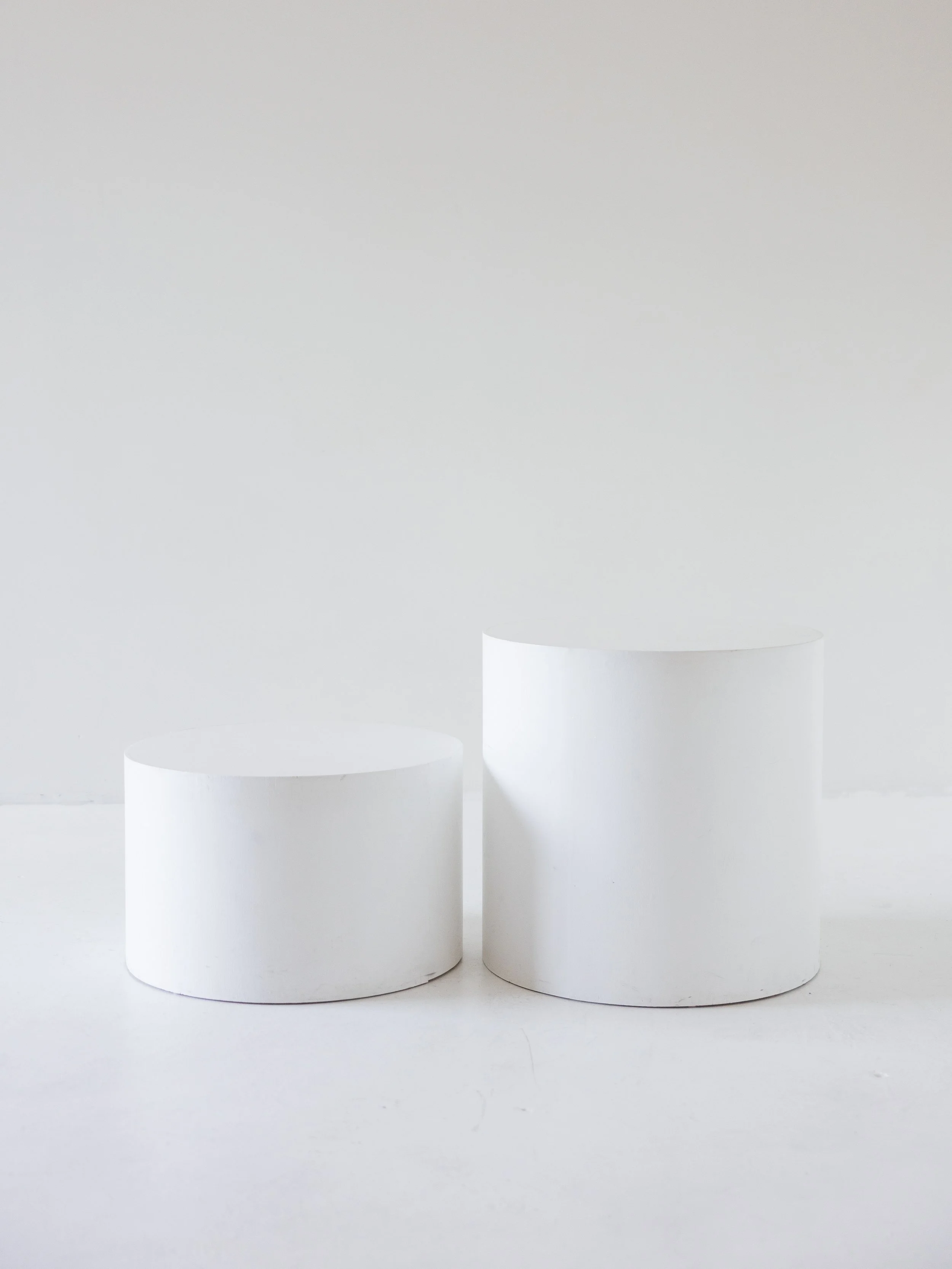 2 circle posing boxes 