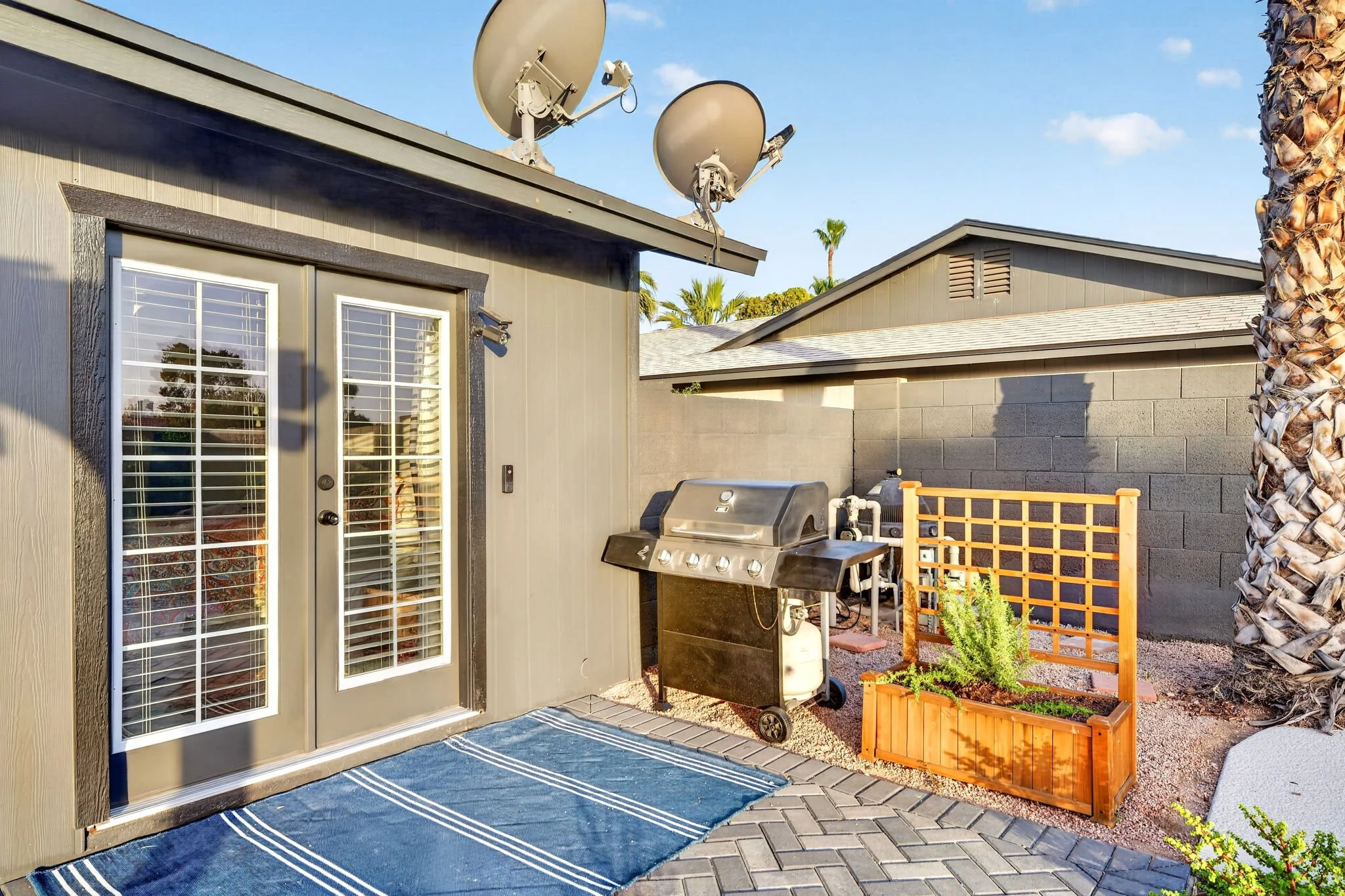 53-web-or-mls-034S Evergreen Rd.jpg