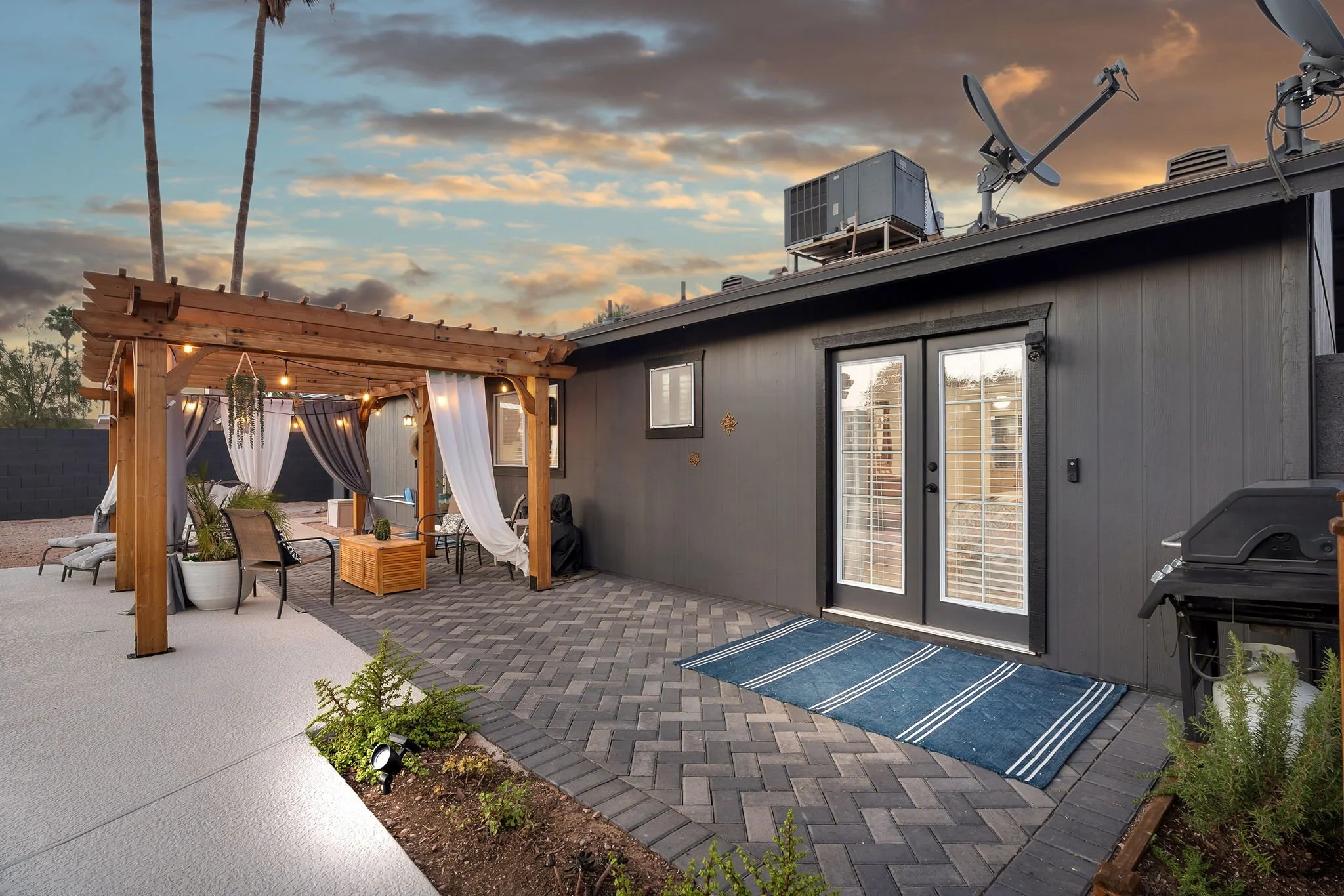 39-web-or-mls-2512 S Evergreen Rd-6.jpg