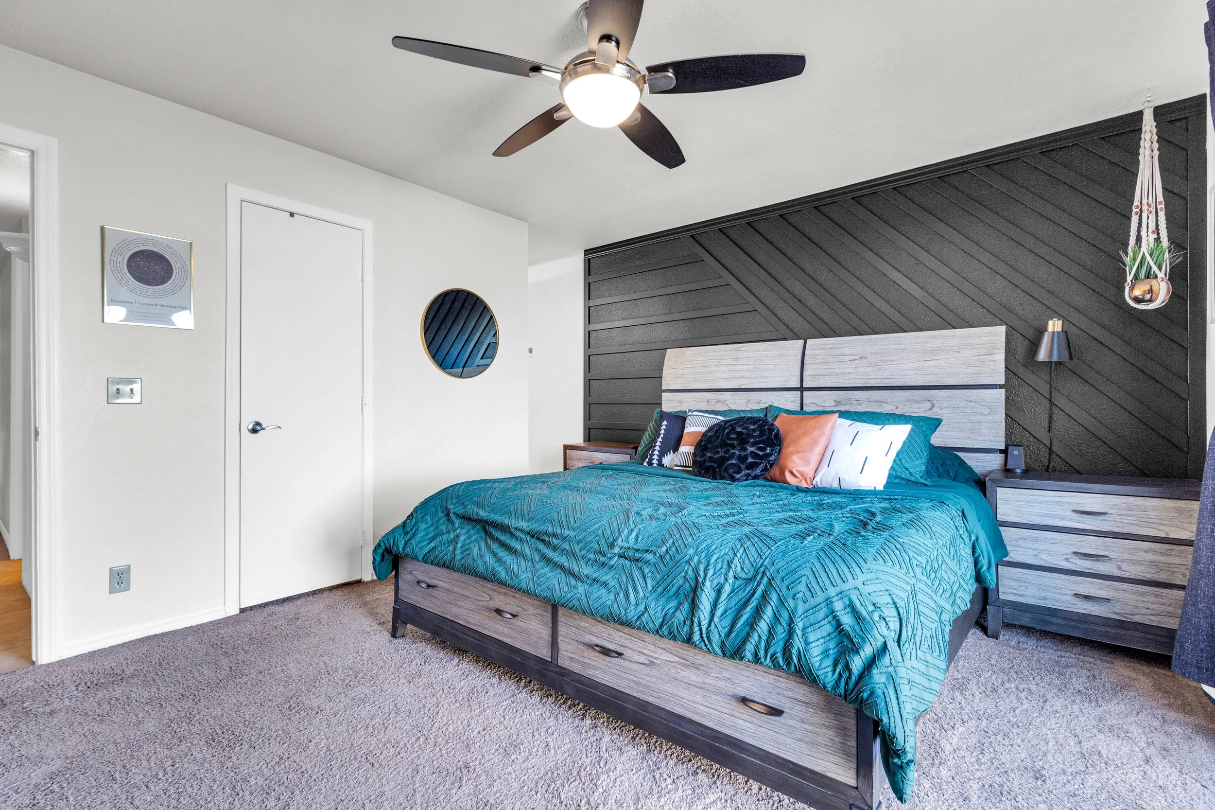 320 W Laguna Dr-22.jpg