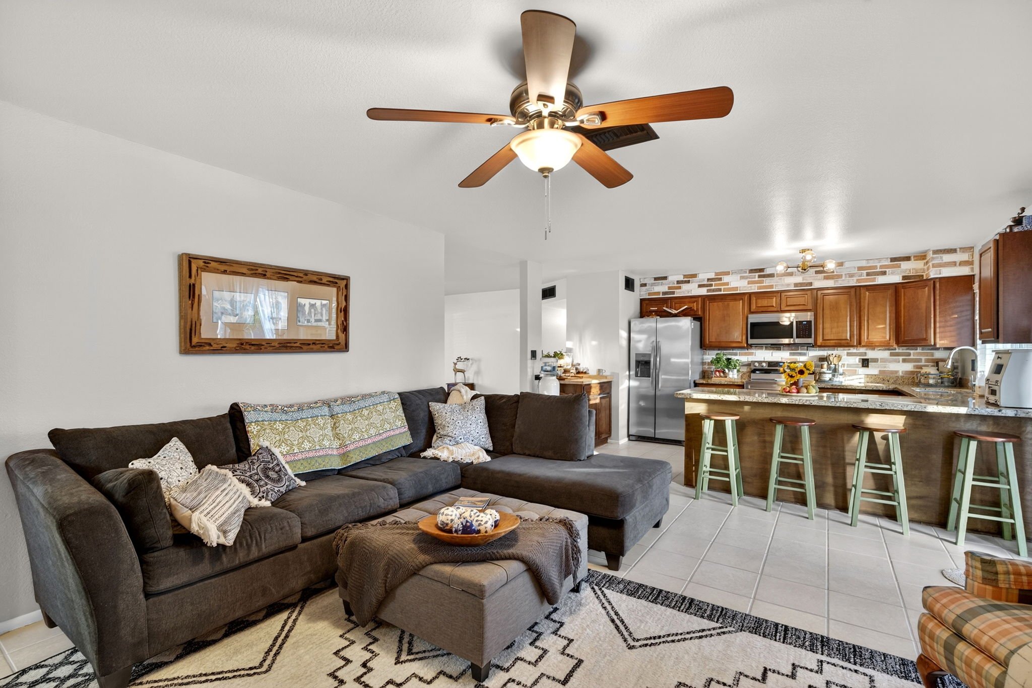 14-web-or-mls-028S Evergreen Rd.jpg