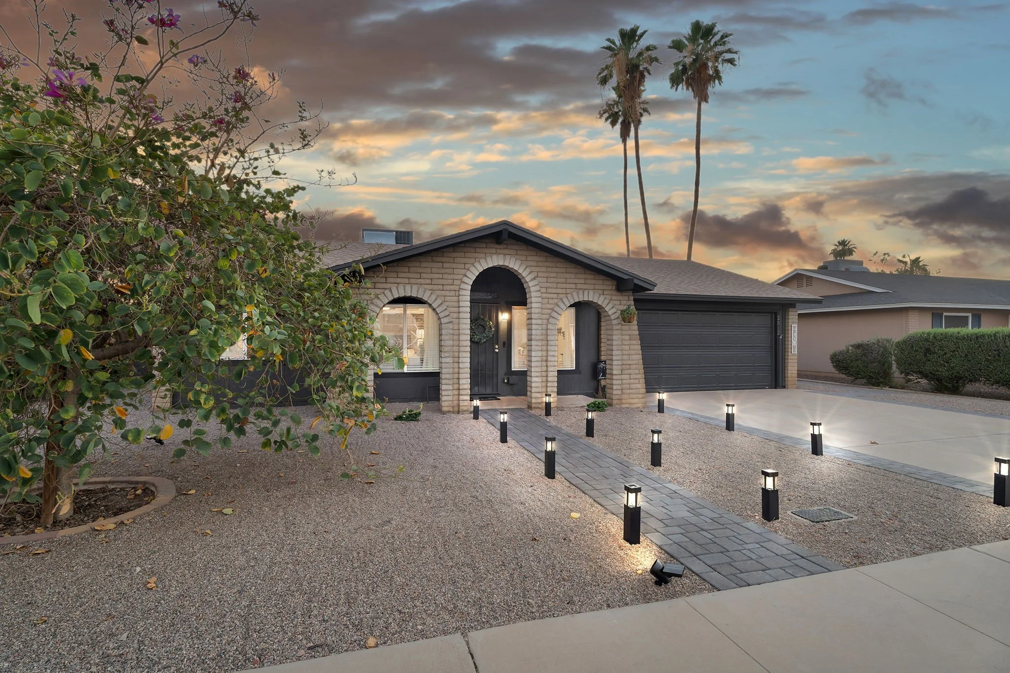2-web-or-mls-2512 S Evergreen Rd-3.jpg