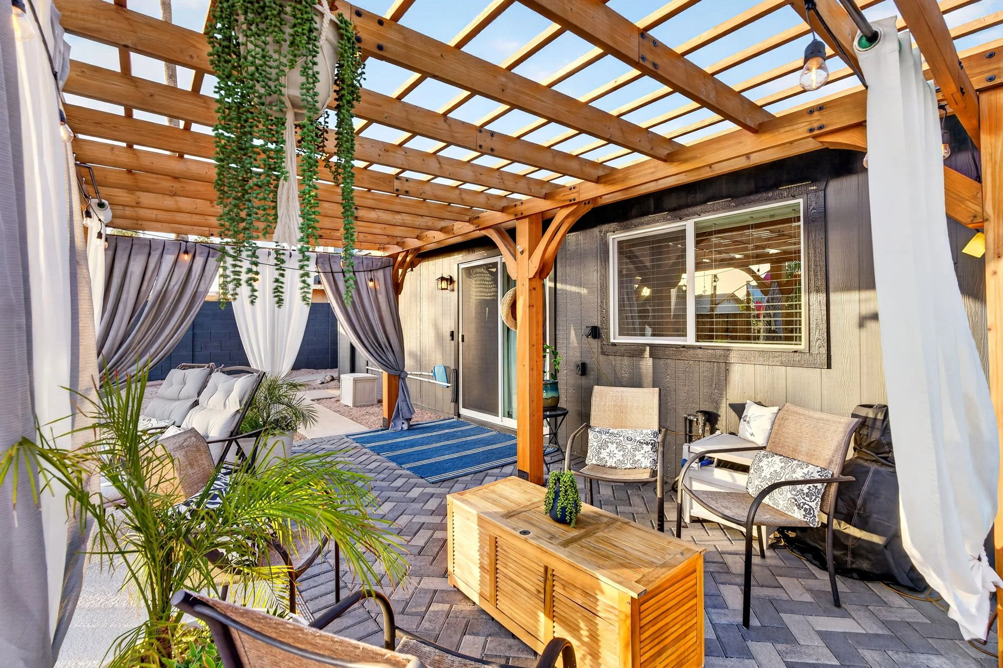 55-web-or-mls-035S Evergreen Rd.jpg