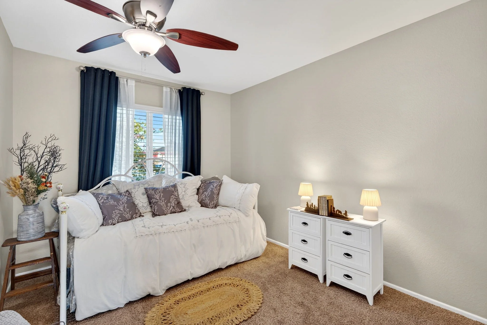 32-web-or-mls-003S Evergreen Rd.jpg