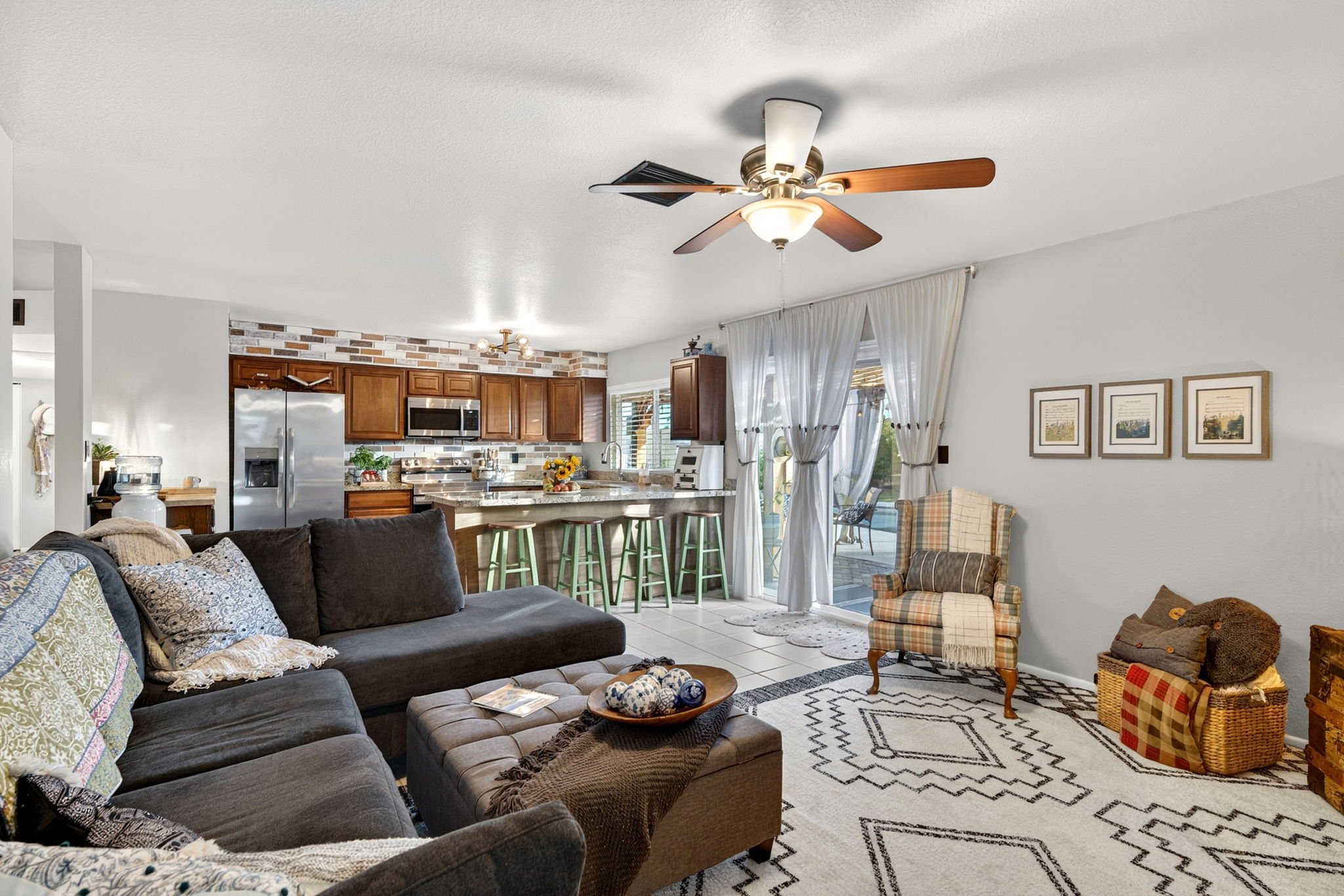 13-web-or-mls-027S Evergreen Rd.jpg