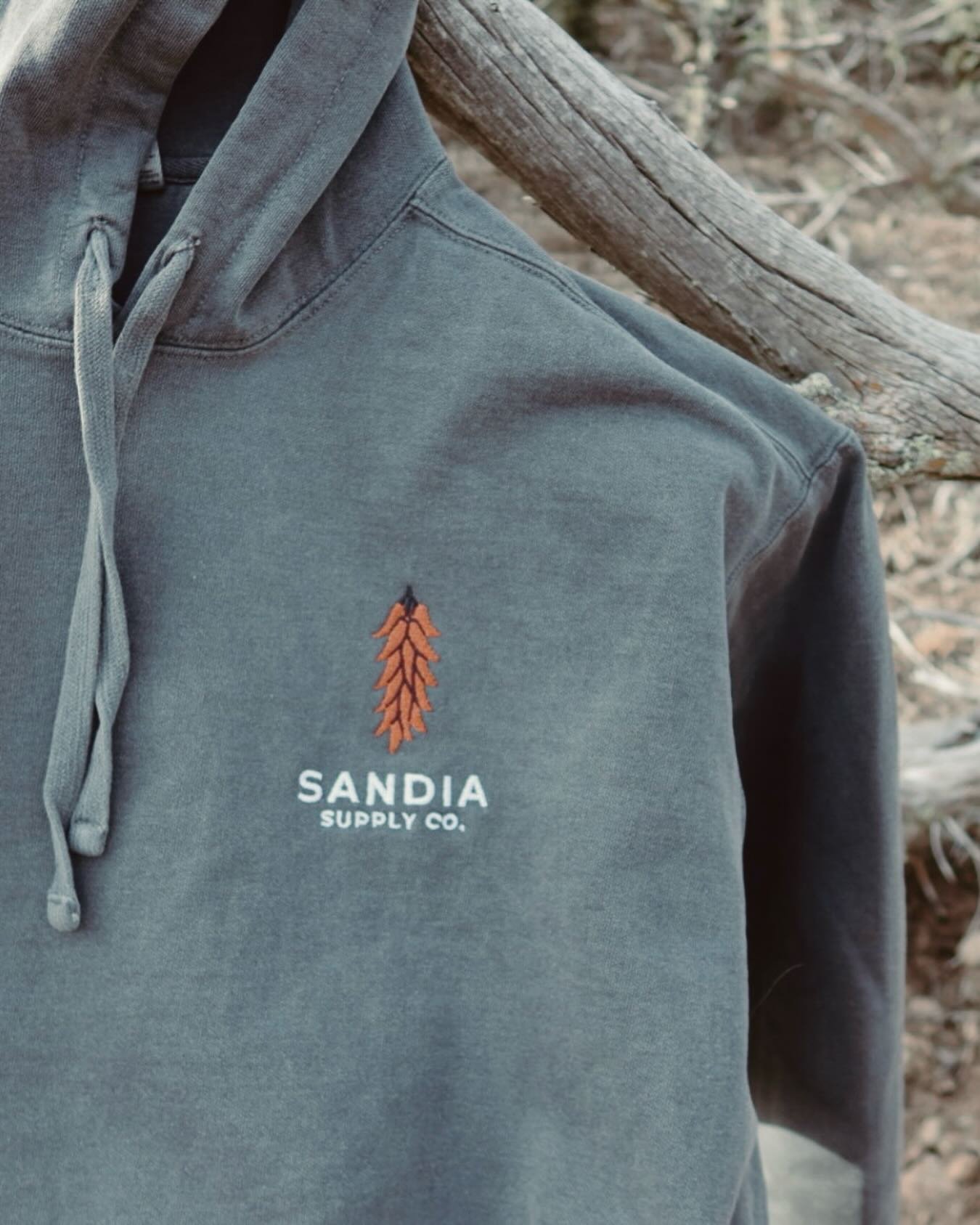 The ristra. An icon for all New Mexicans and a learning experience for all newcomers. 🌶️