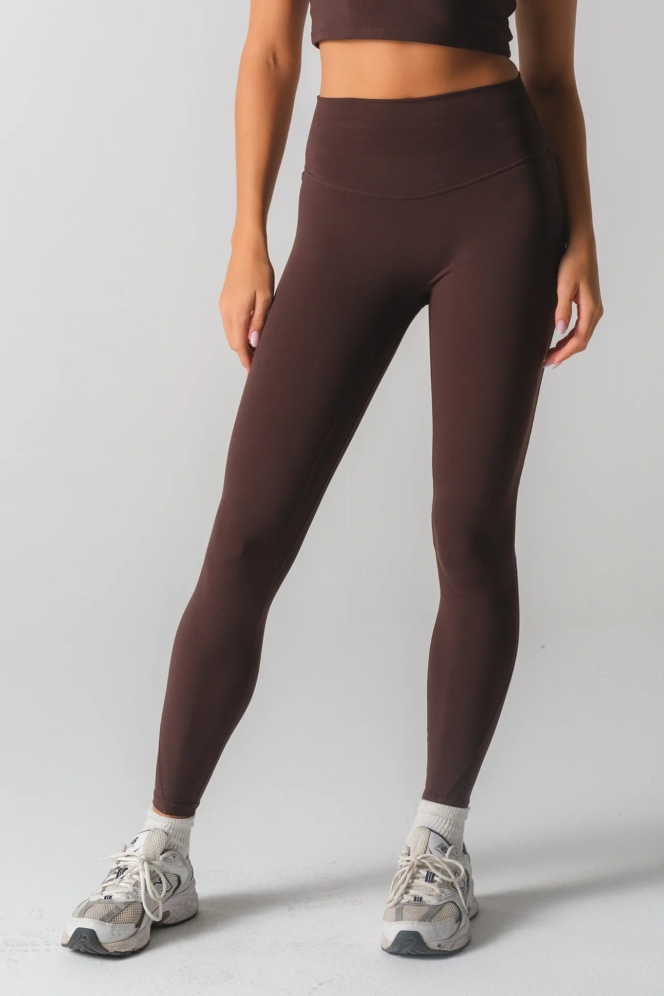 brownlegging_1_99527656-09af-458b-b6cb-aa60bf67472f.webp