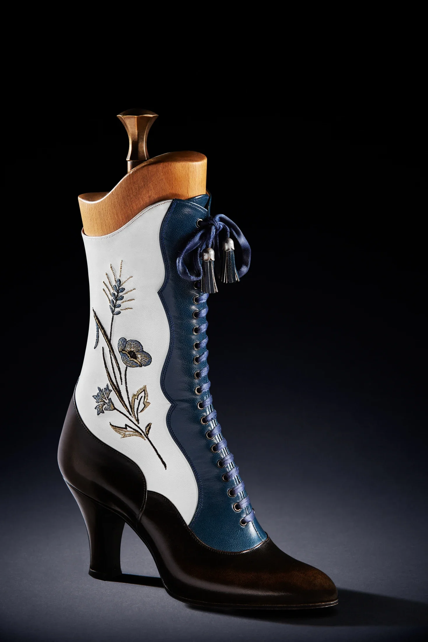 photographe produit bourg en bresse – oeuvre d'Eric Devos, bottier MOF